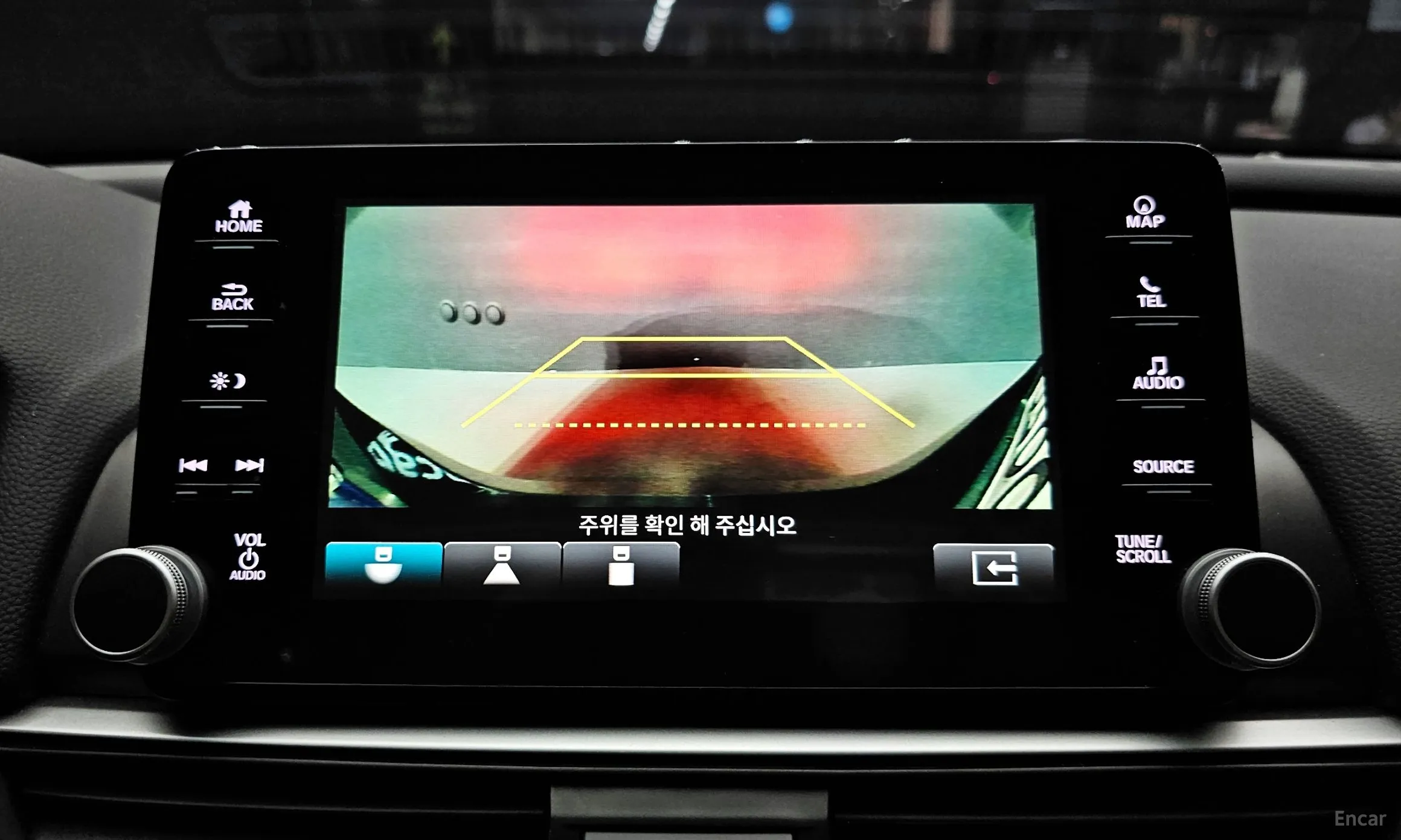 Honda Accord 10th Generation превью 14