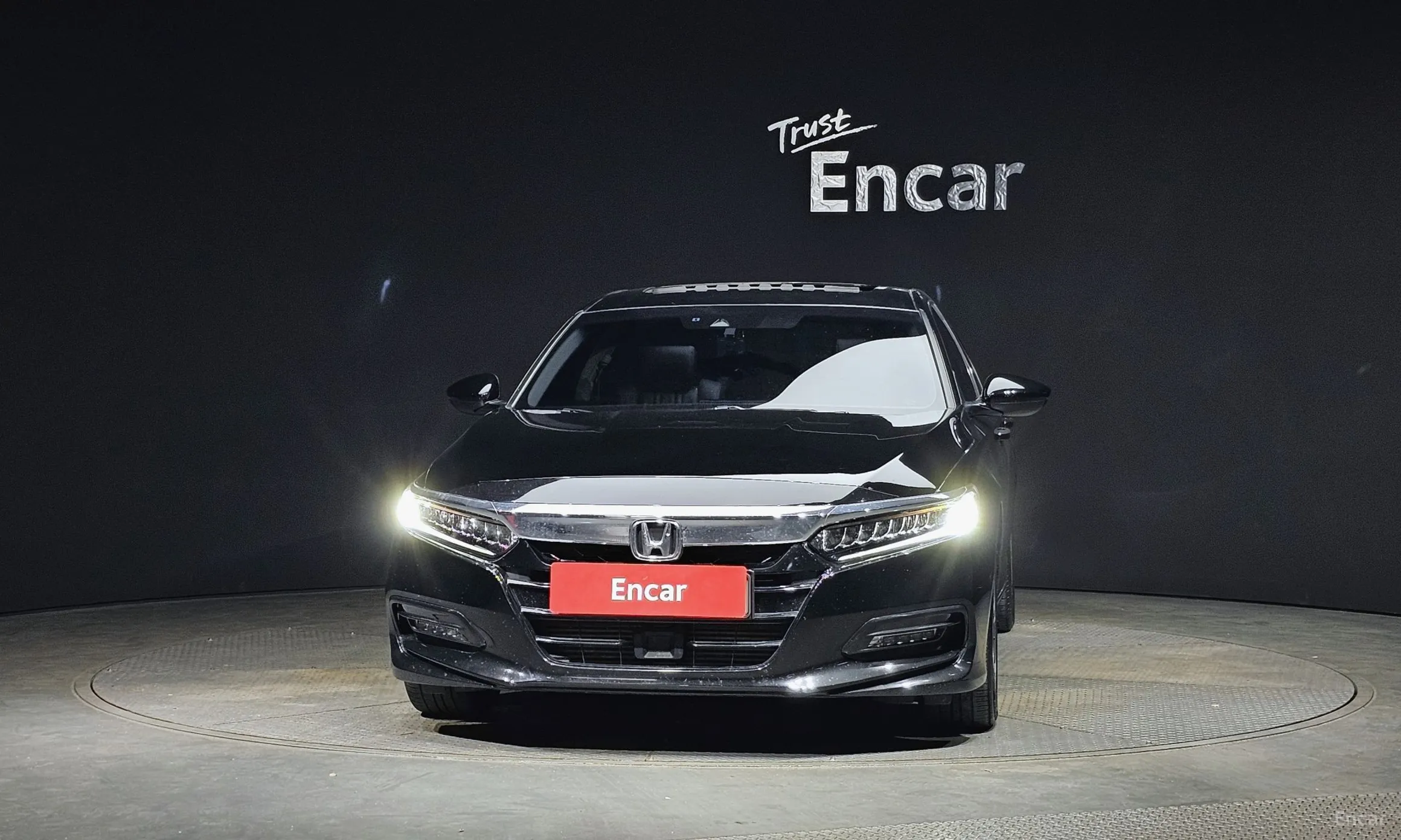 Honda Accord 10th Generation превью 3