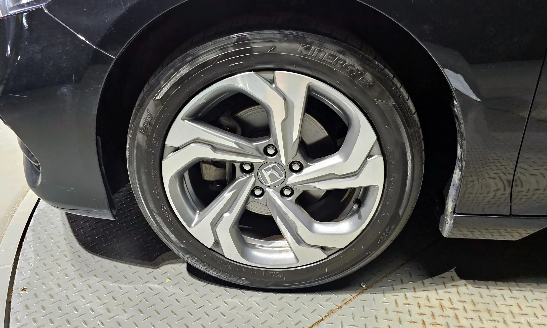 Honda Accord 10th Generation превью 5