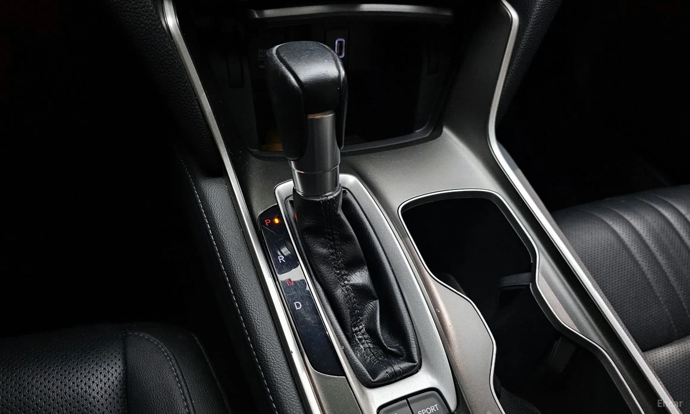 Honda Accord 10th Generation превью 9