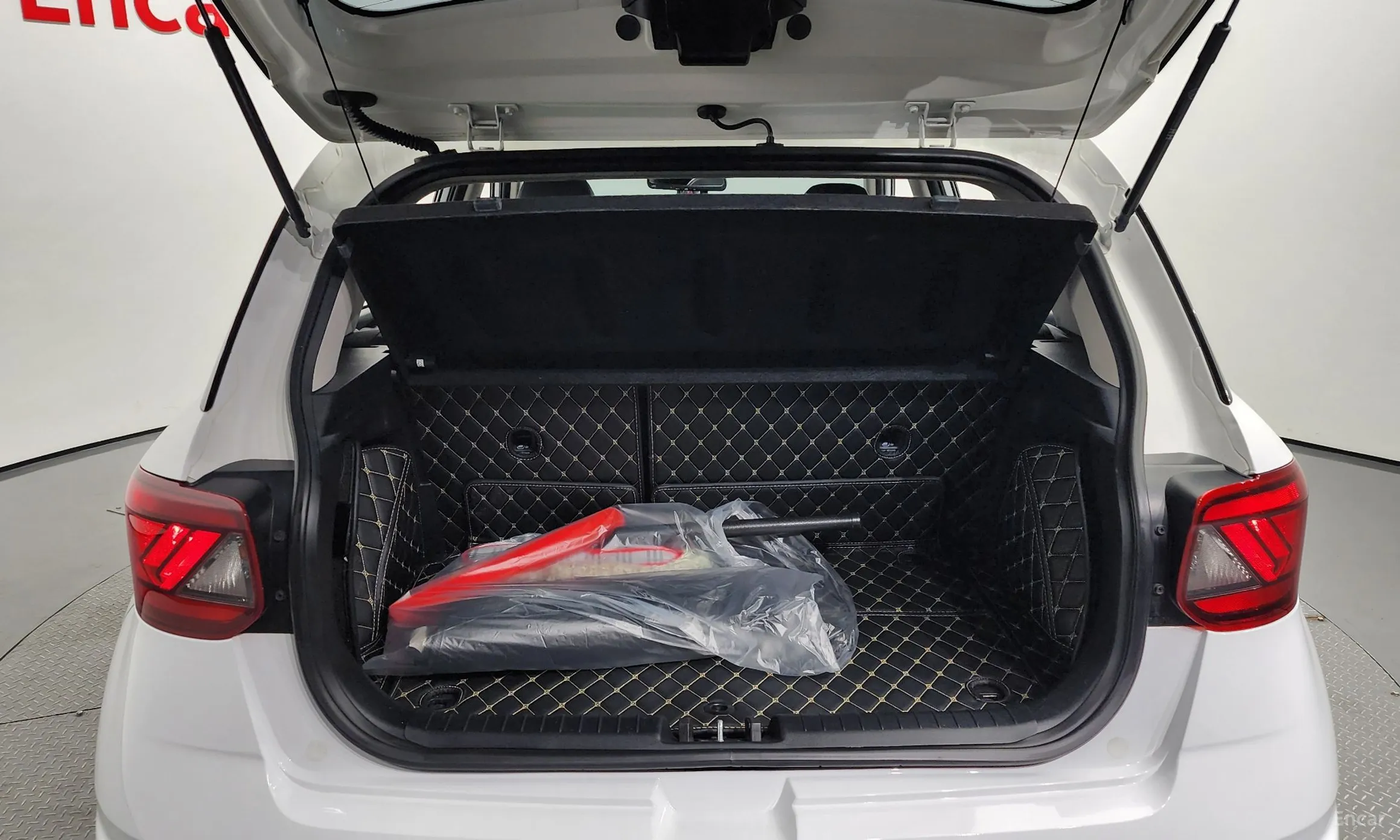 Hyundai Venue превью 20