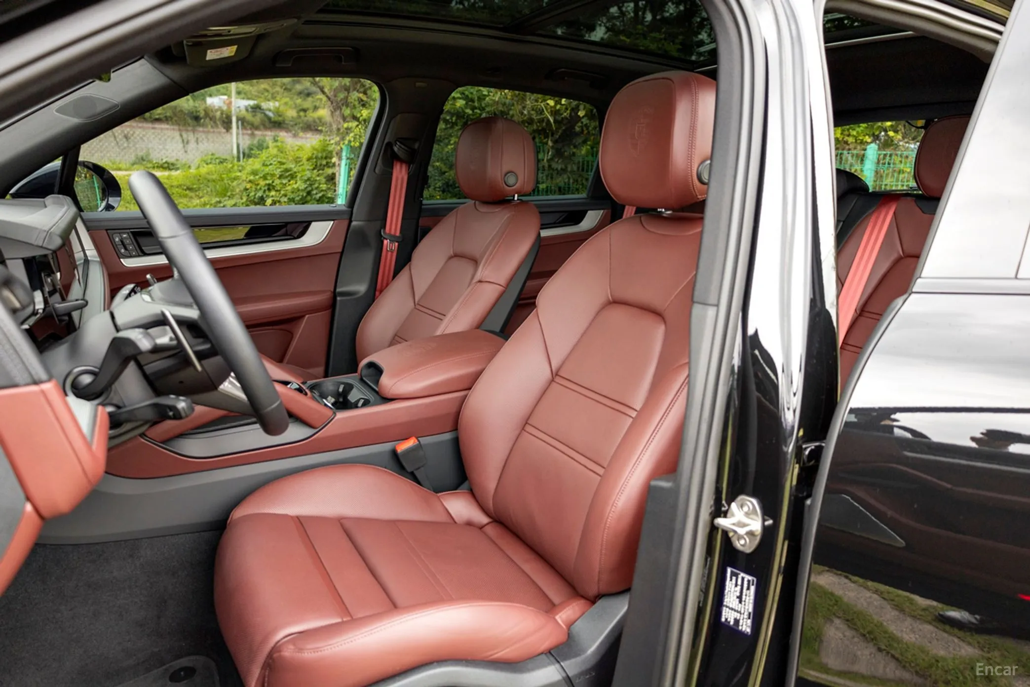 Porsche Cayenne (PO536) превью 11