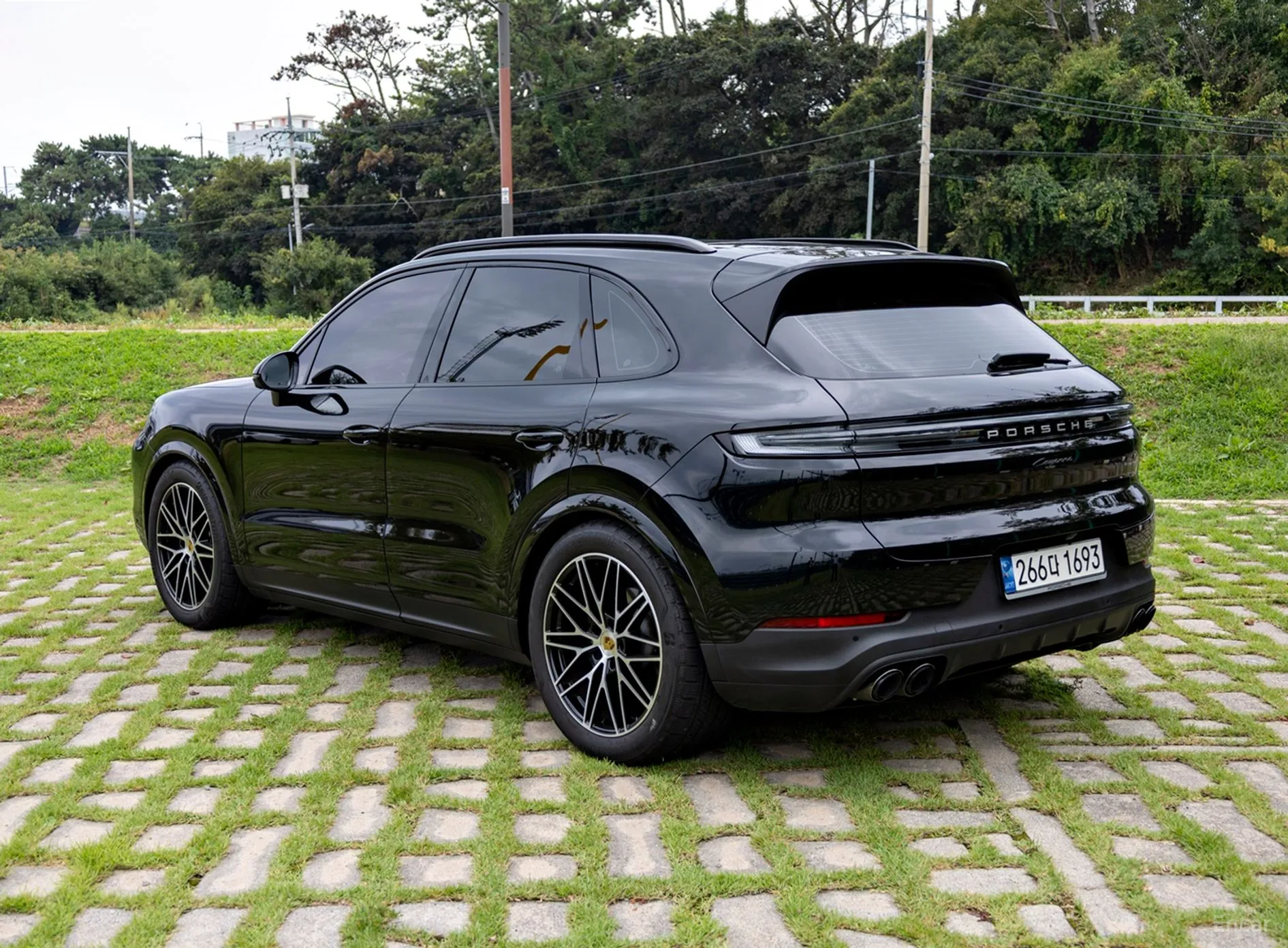 Porsche Cayenne (PO536) превью 7
