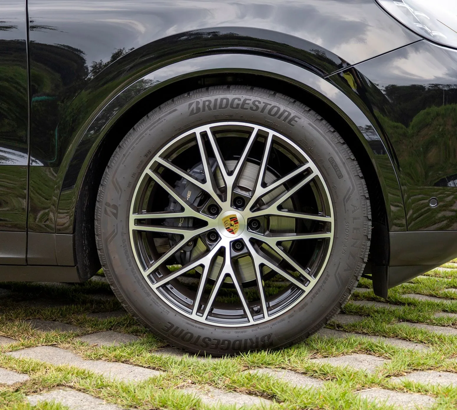 Porsche Cayenne (PO536) превью 9