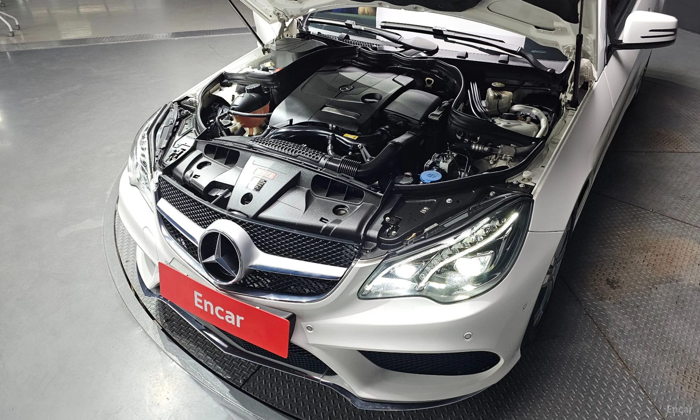 Mercedes Benz E-Class W212 превью 6