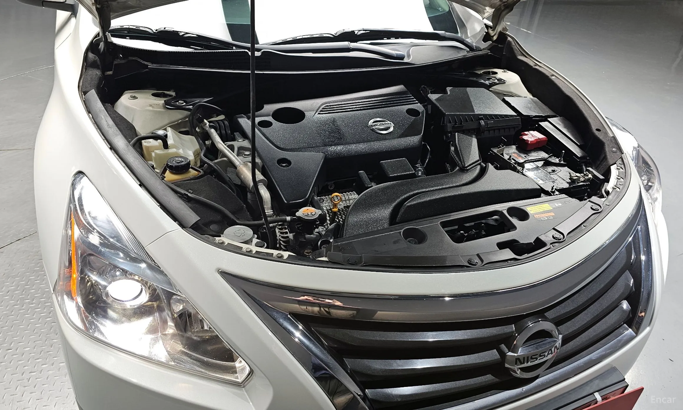 Nissan Altima превью 6