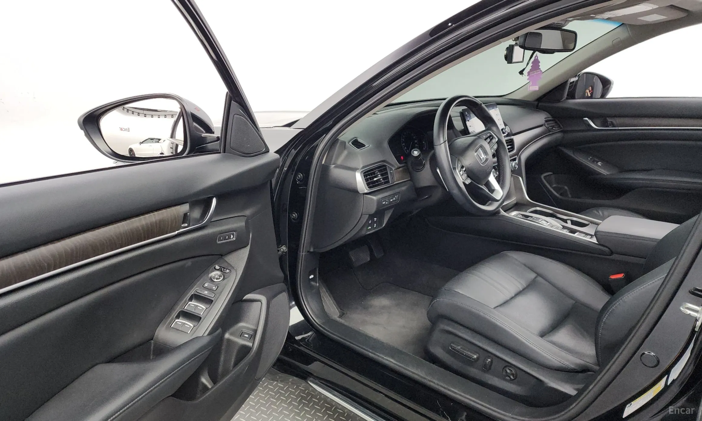 Honda Accord 10th Generation превью 10