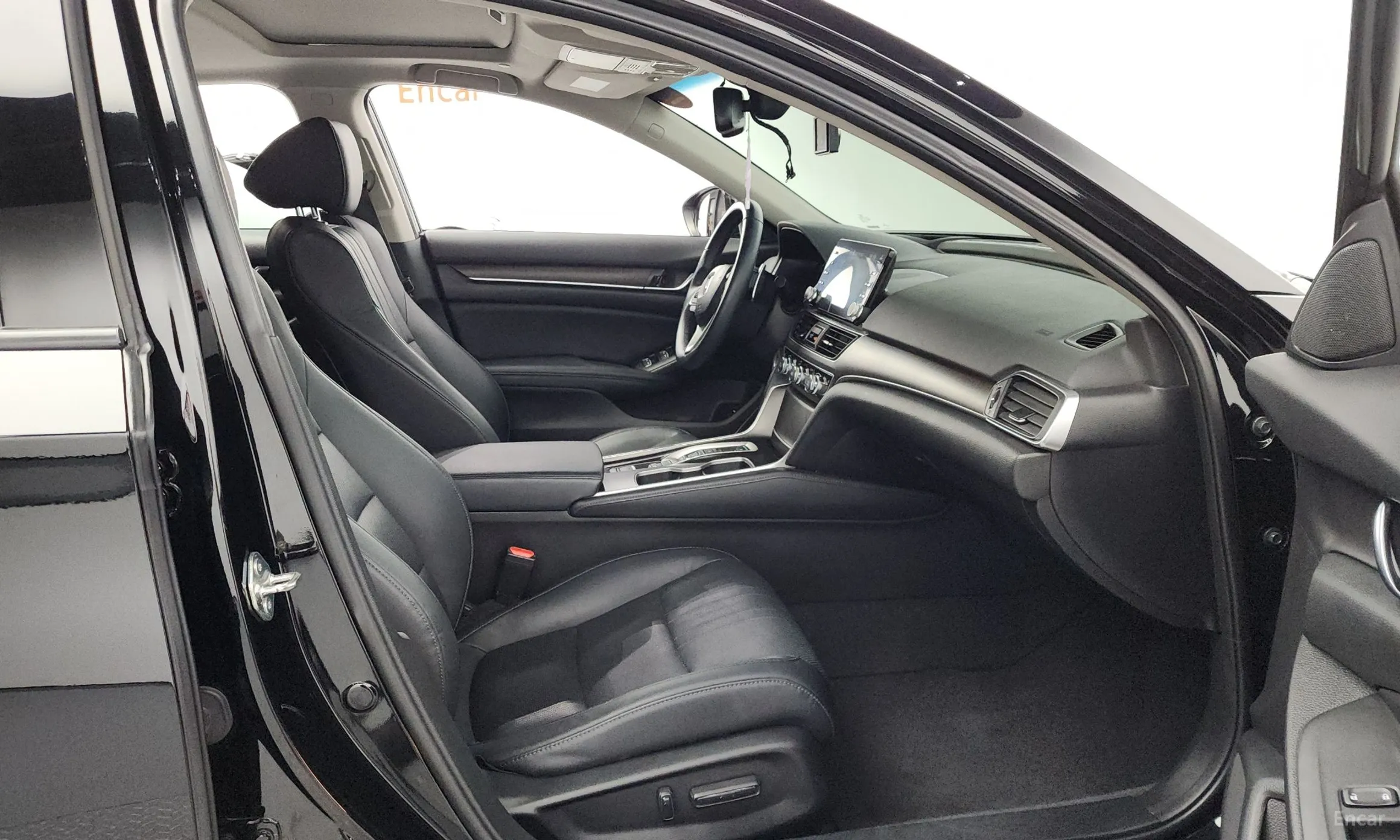 Honda Accord 10th Generation превью 11