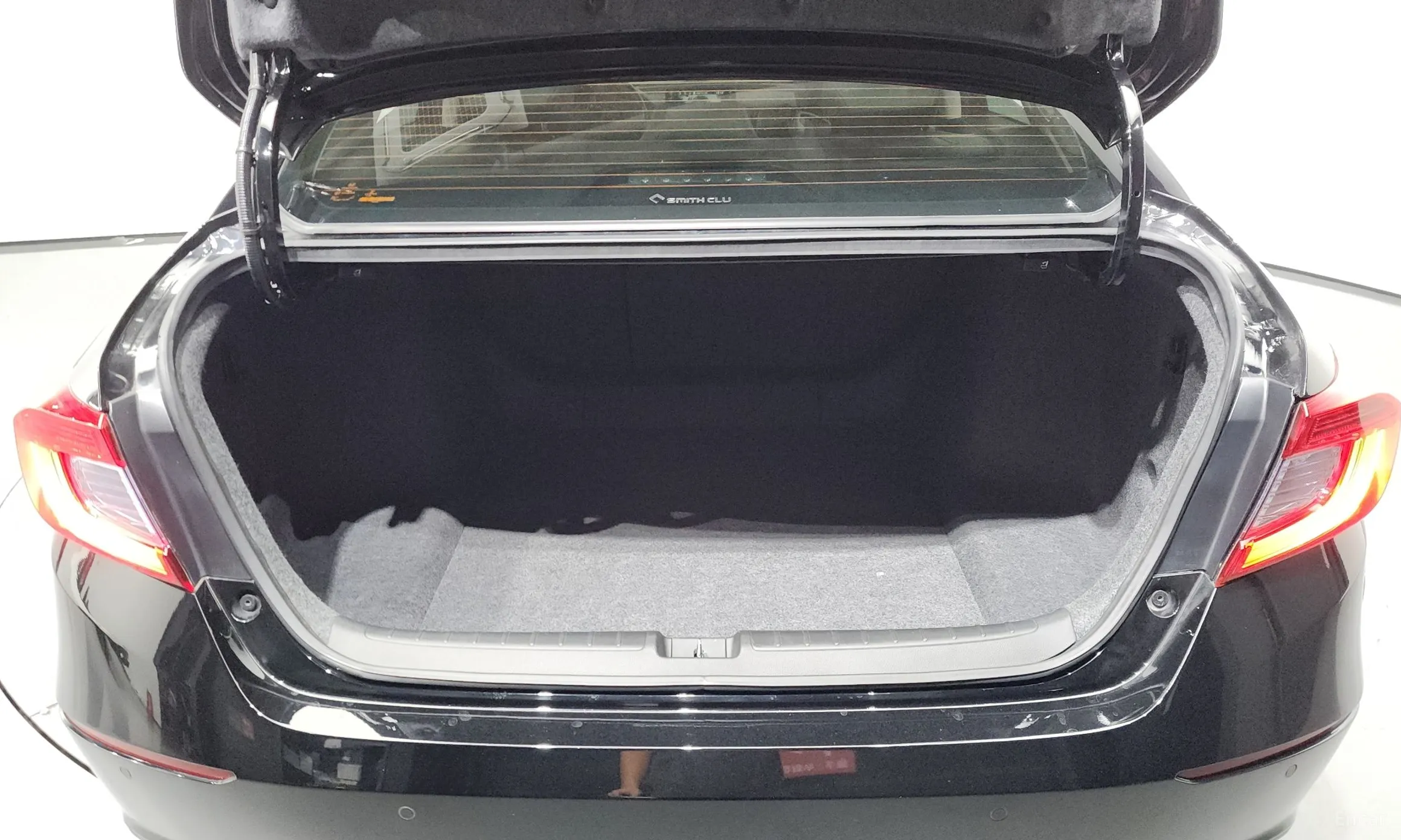 Honda Accord 10th Generation превью 20
