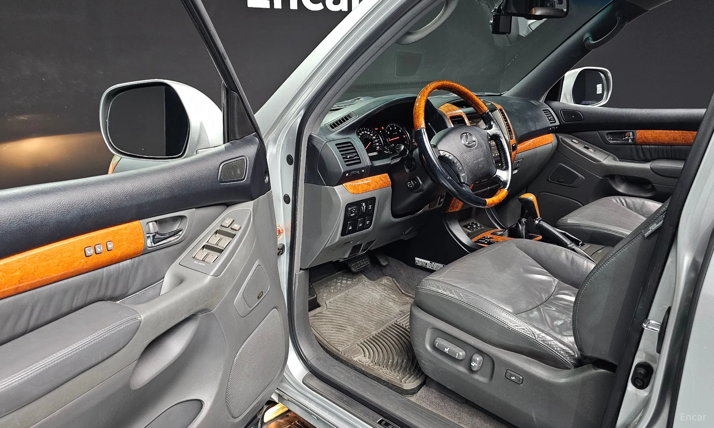 Lexus GX470 превью 11