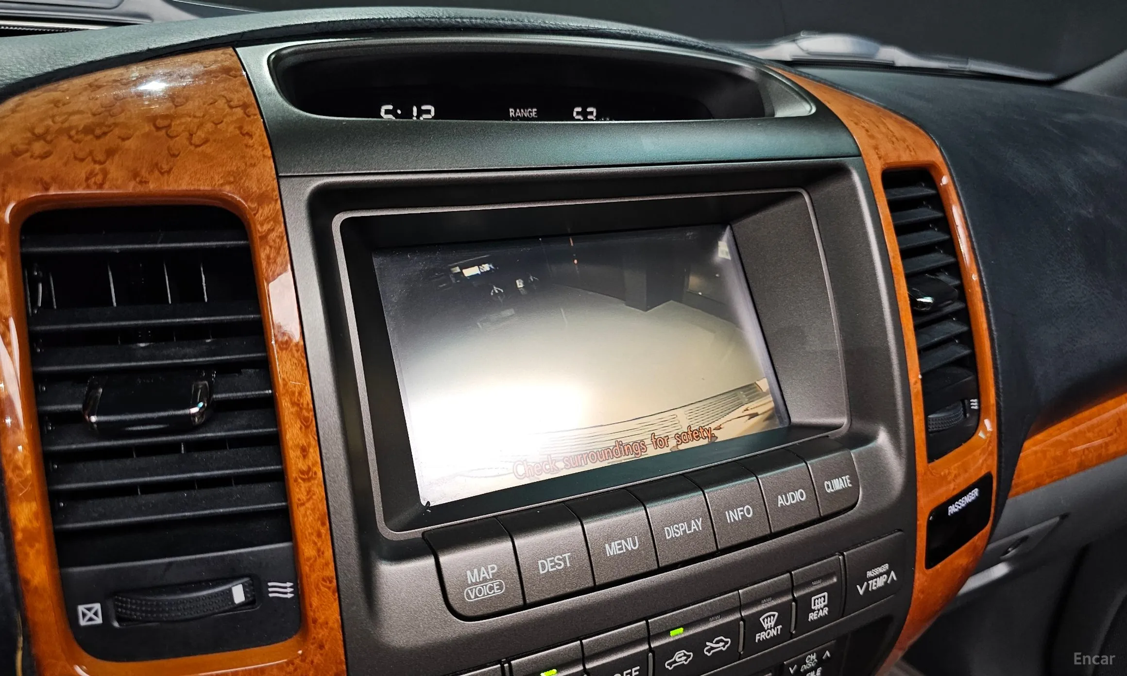 Lexus GX470 превью 15