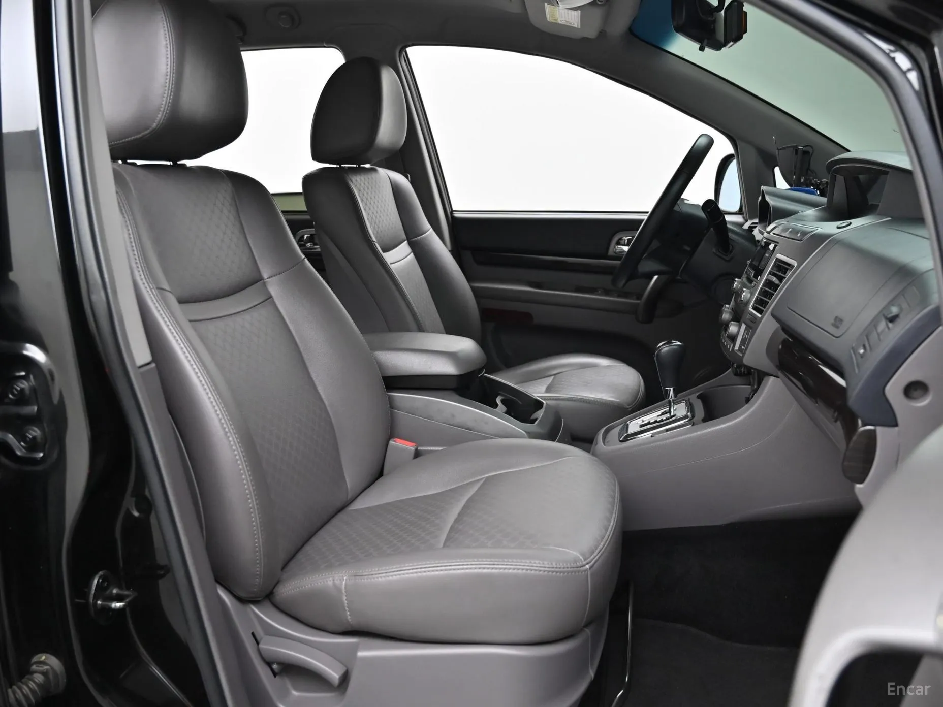 KG Mobility (SsangYong) Korando Turismo превью 10