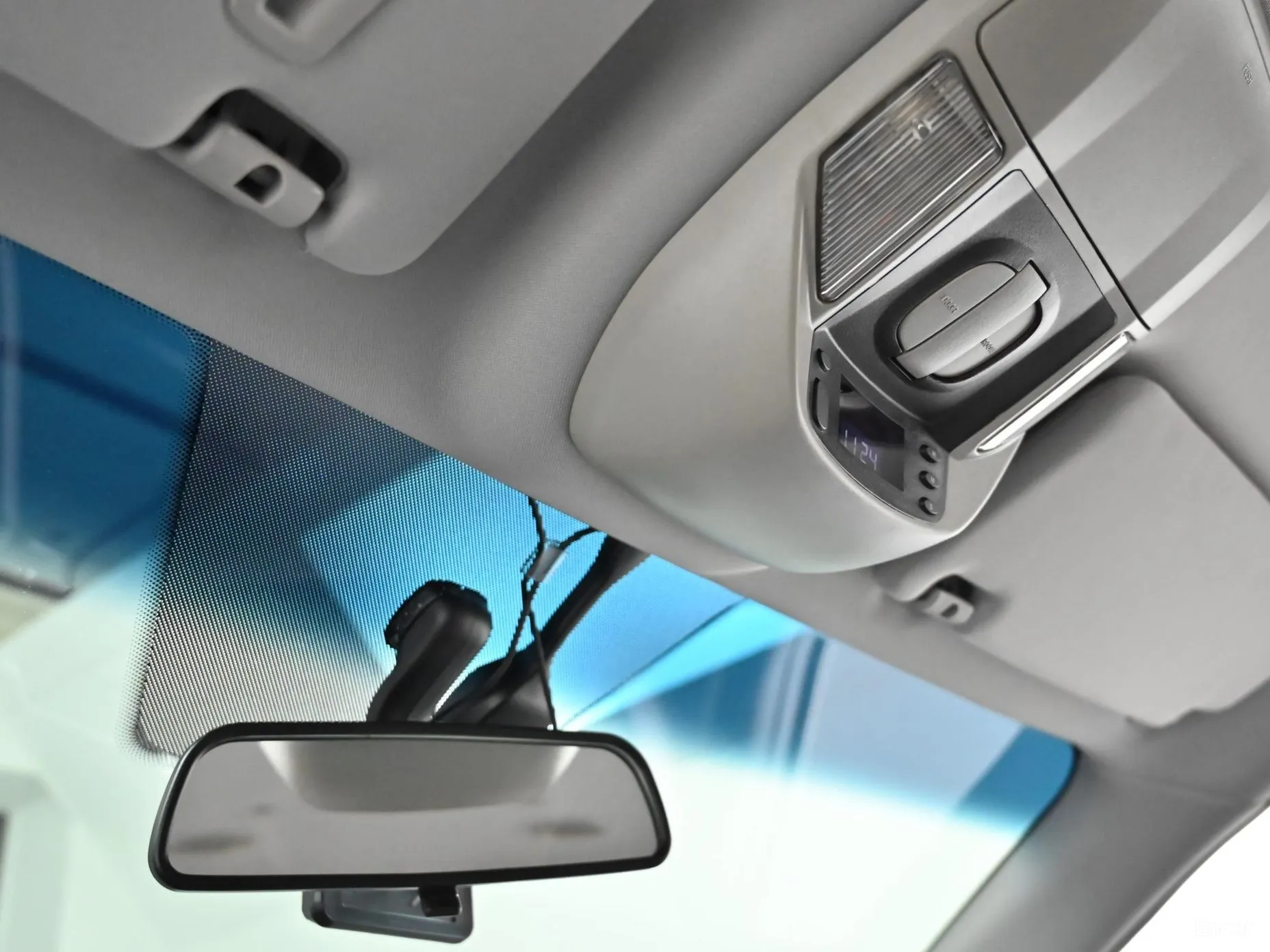 KG Mobility (SsangYong) Korando Turismo превью 19