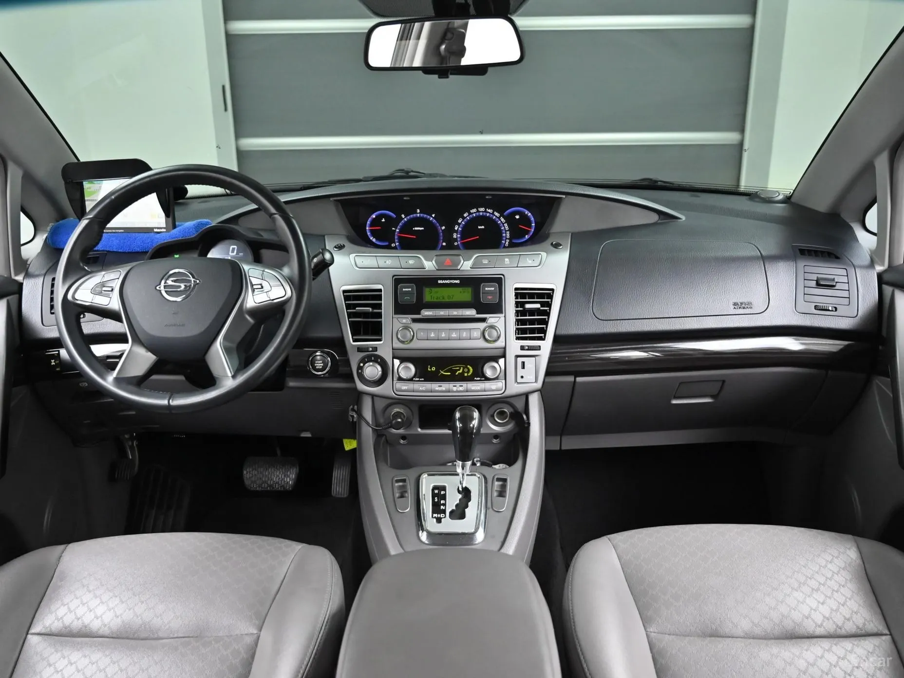 KG Mobility (SsangYong) Korando Turismo превью 7