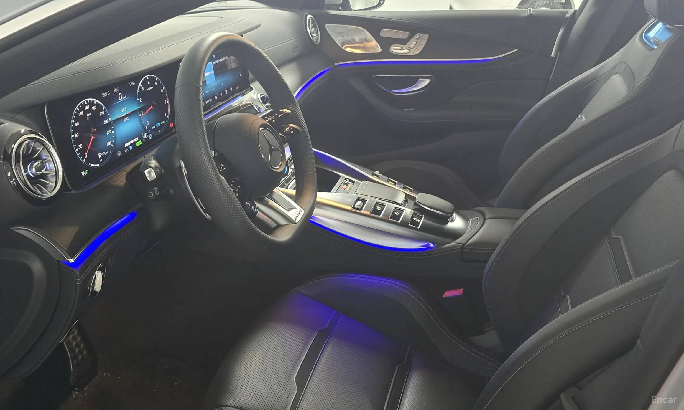 Mercedes Benz AMG GT превью 12