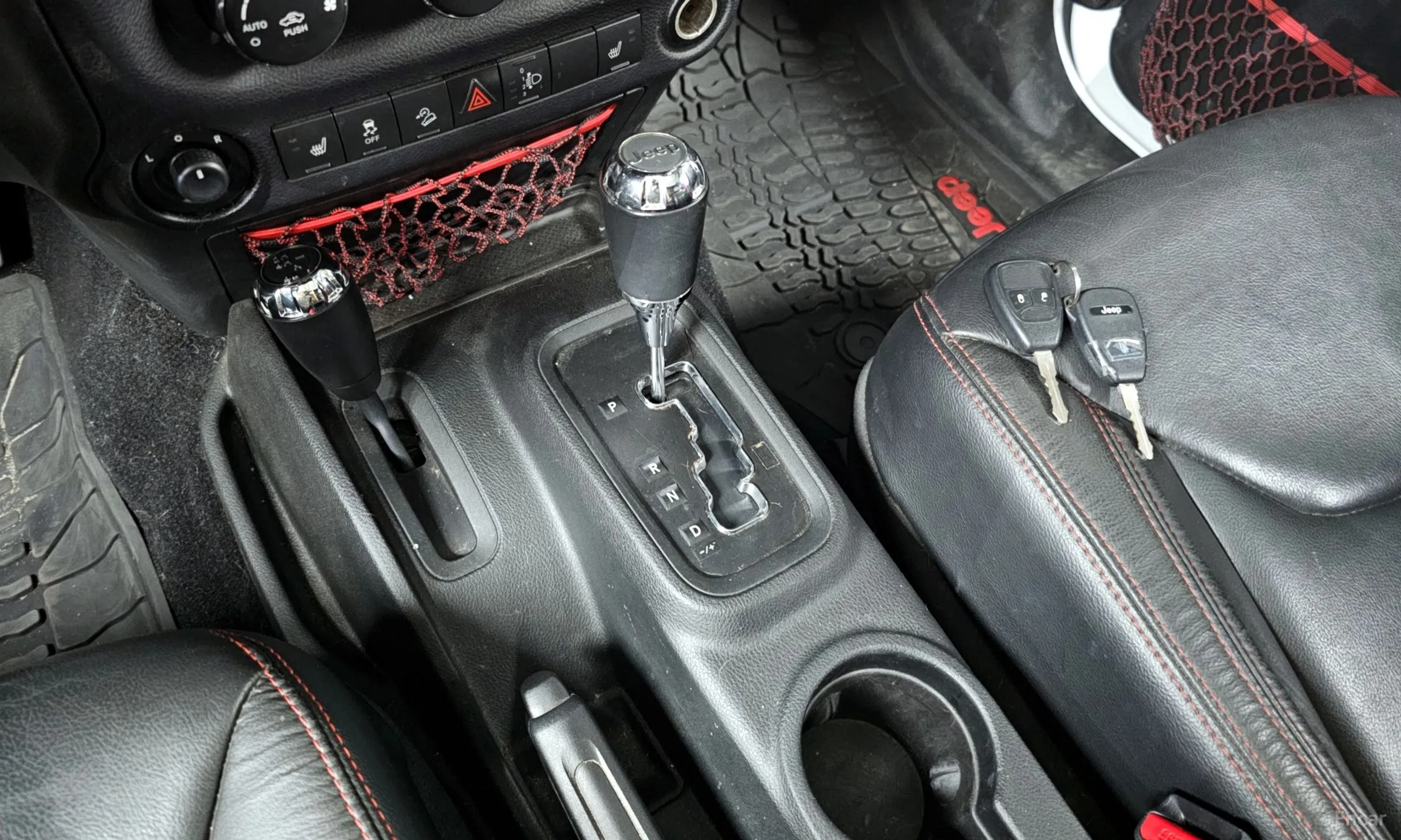 Jeep Wrangler (JK) превью 9