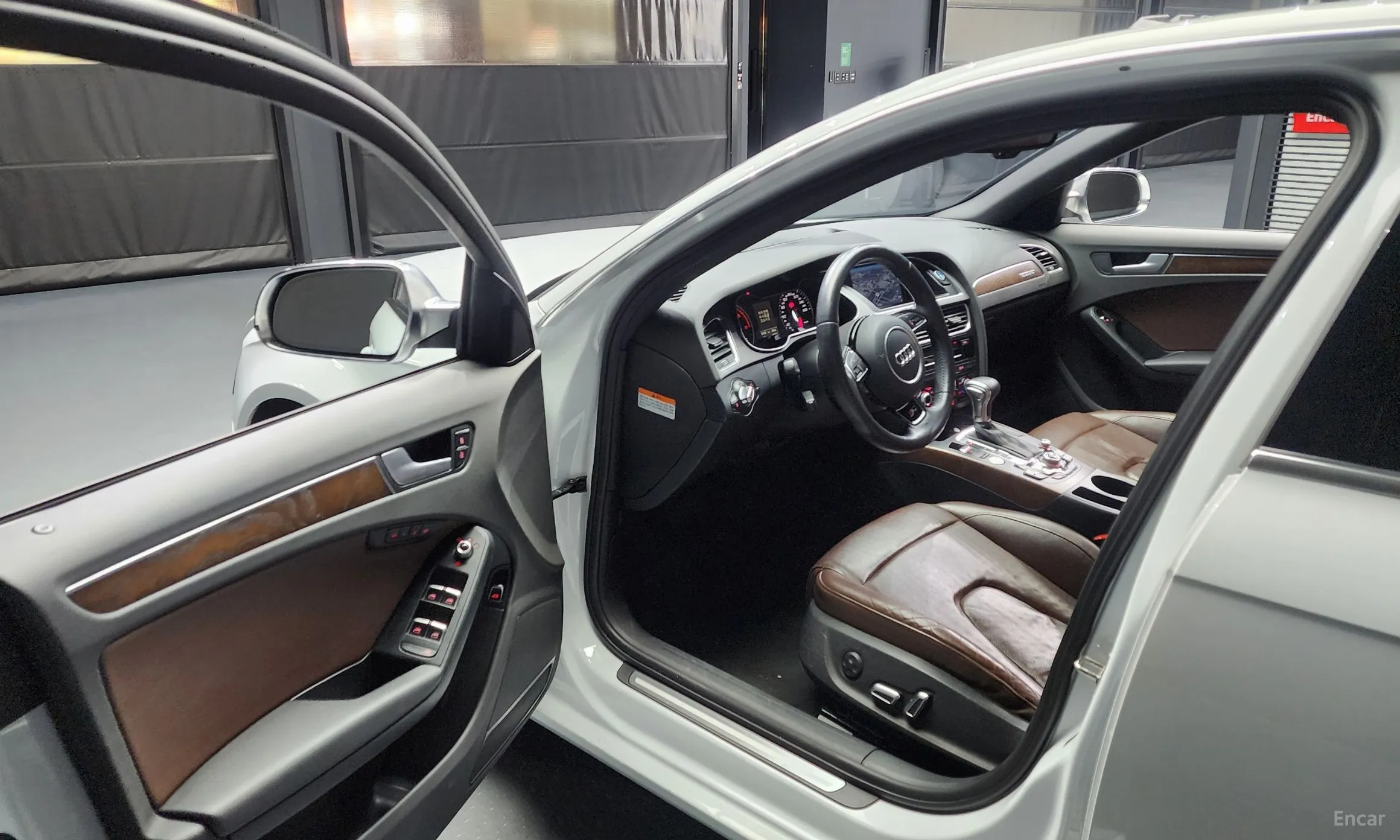 Audi New A4 превью 10
