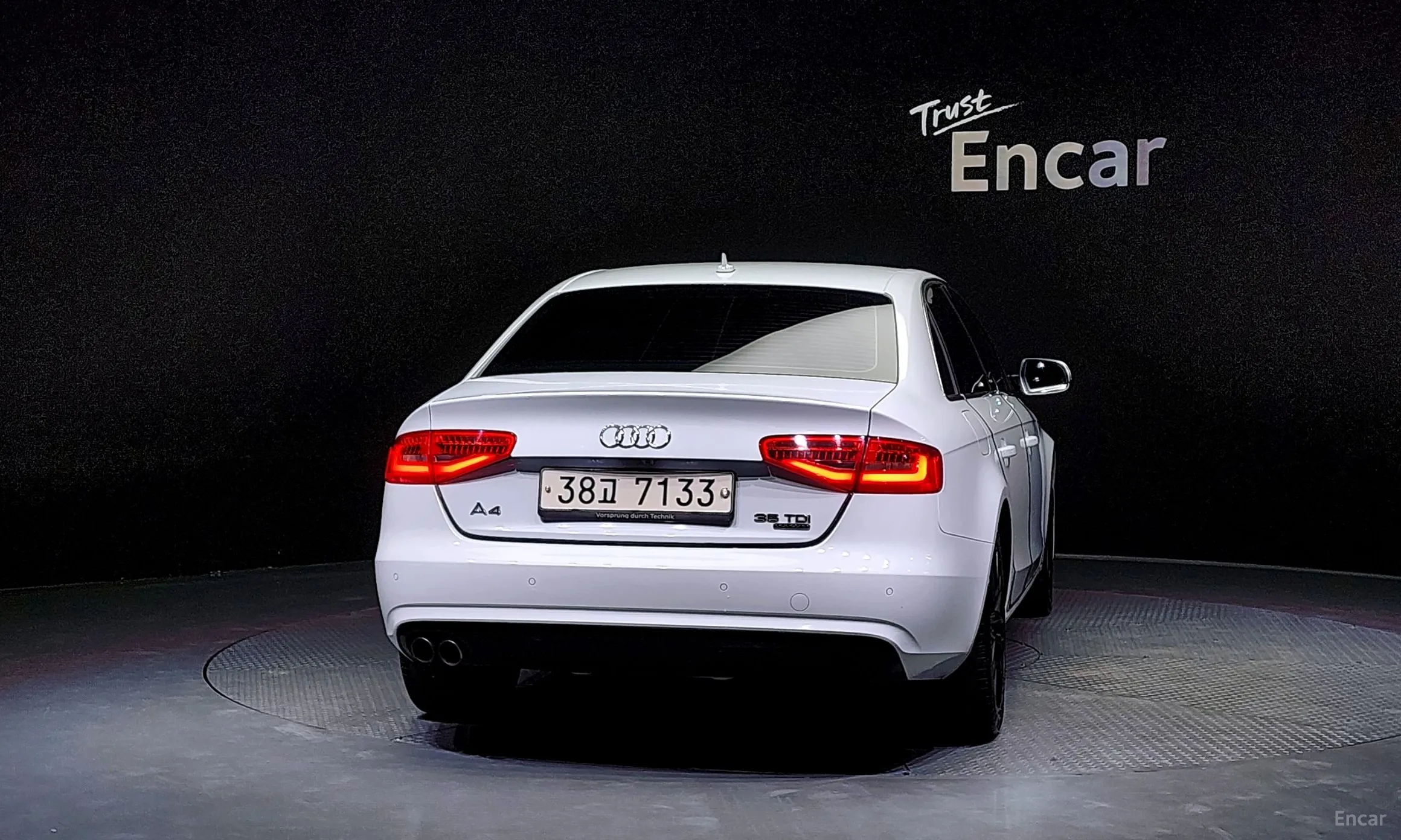Audi New A4 превью 4