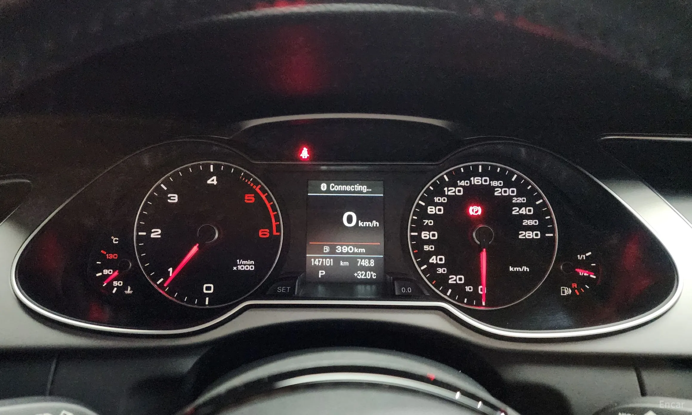 Audi New A4 превью 8