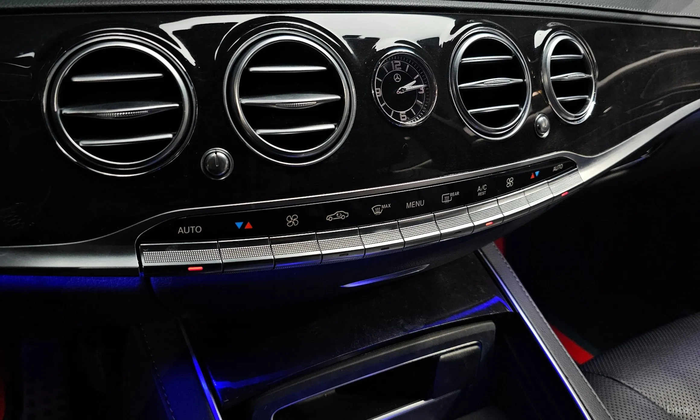 Mercedes Benz S-Class W222 превью 16