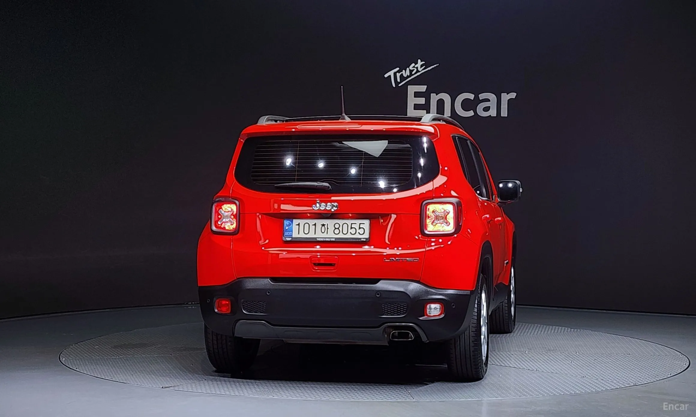 Jeep Renegade превью 4