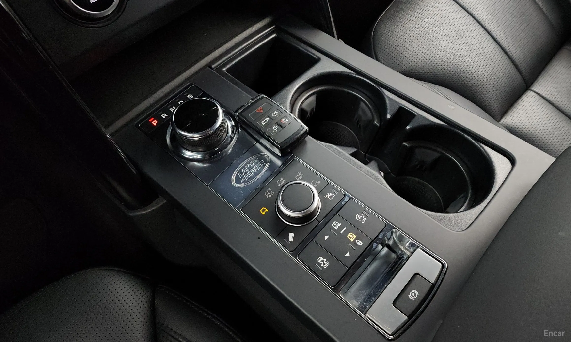 Land Rover Discovery 5 превью 9