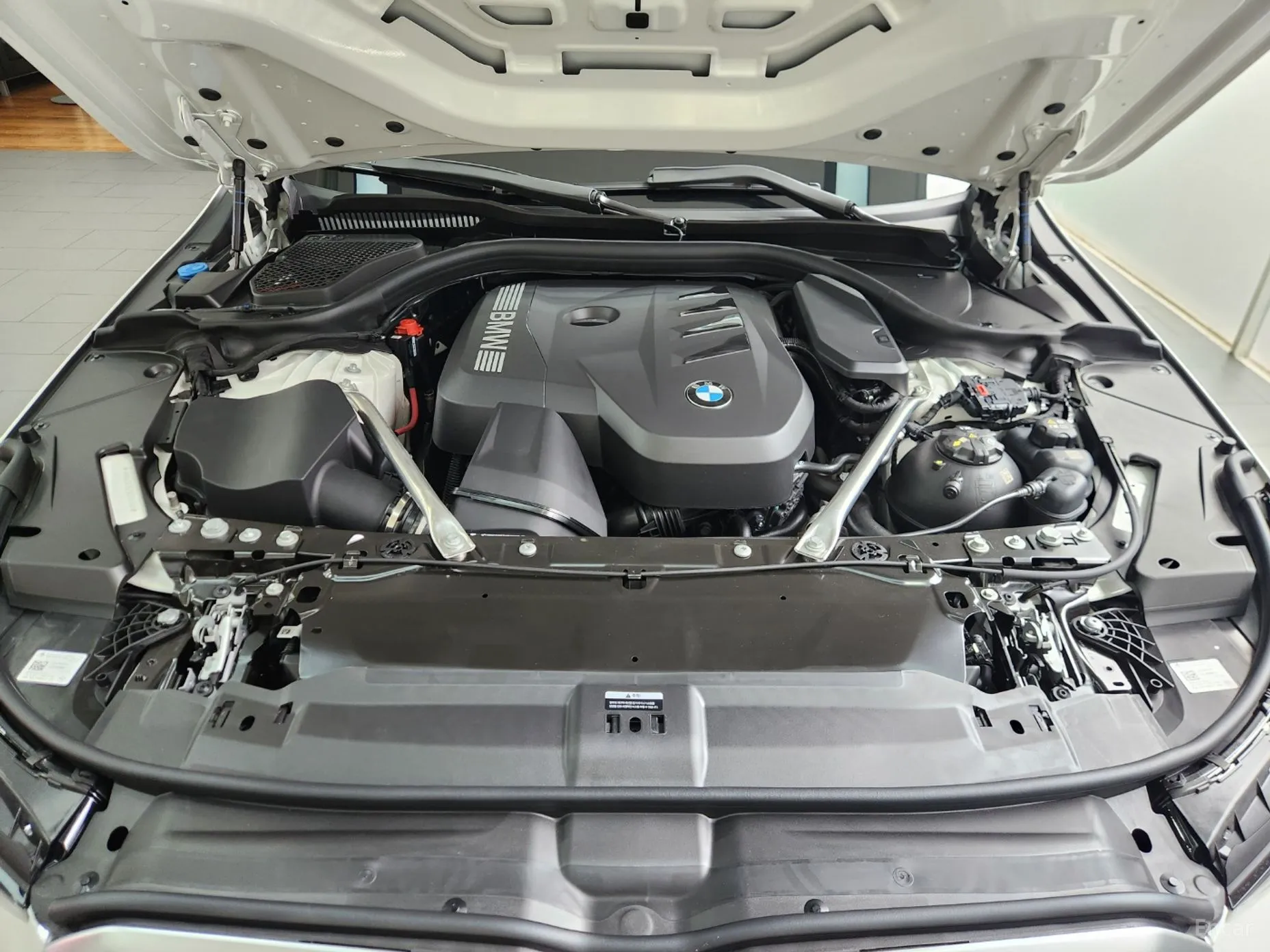 BMW 5 Series (G60) превью 6