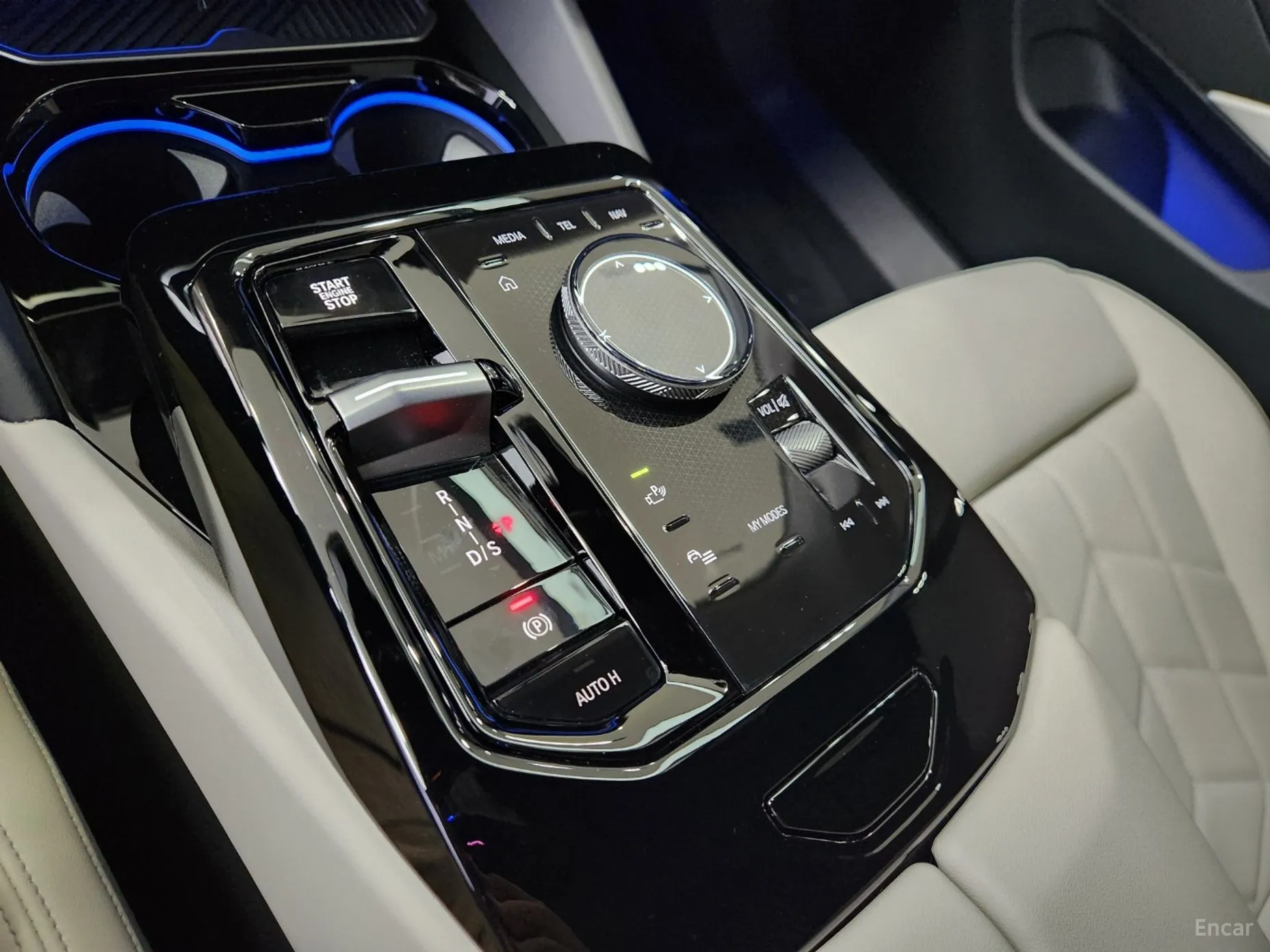 BMW 5 Series (G60) превью 9