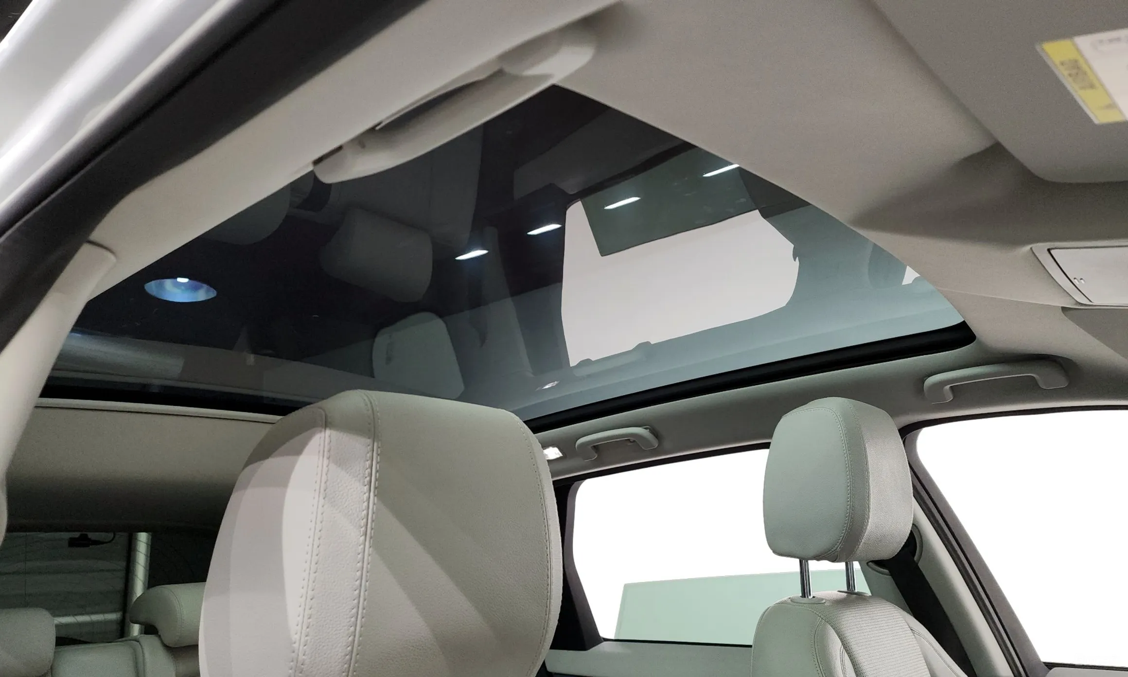Land Rover Discovery Sports превью 19
