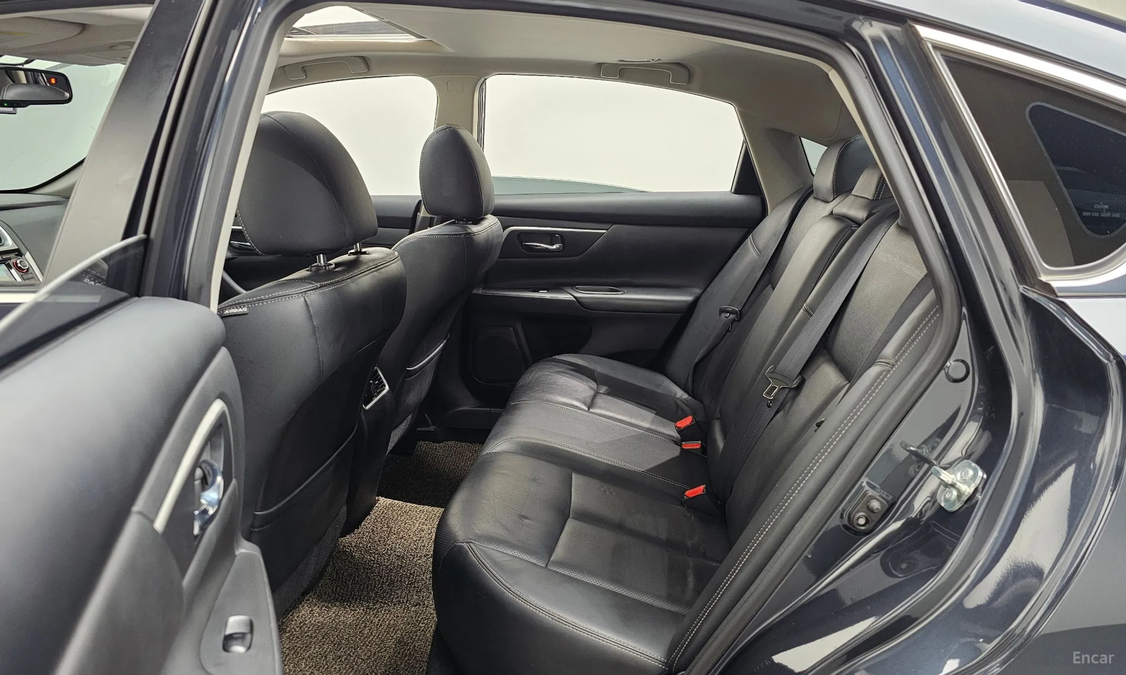 Nissan Altima превью 13