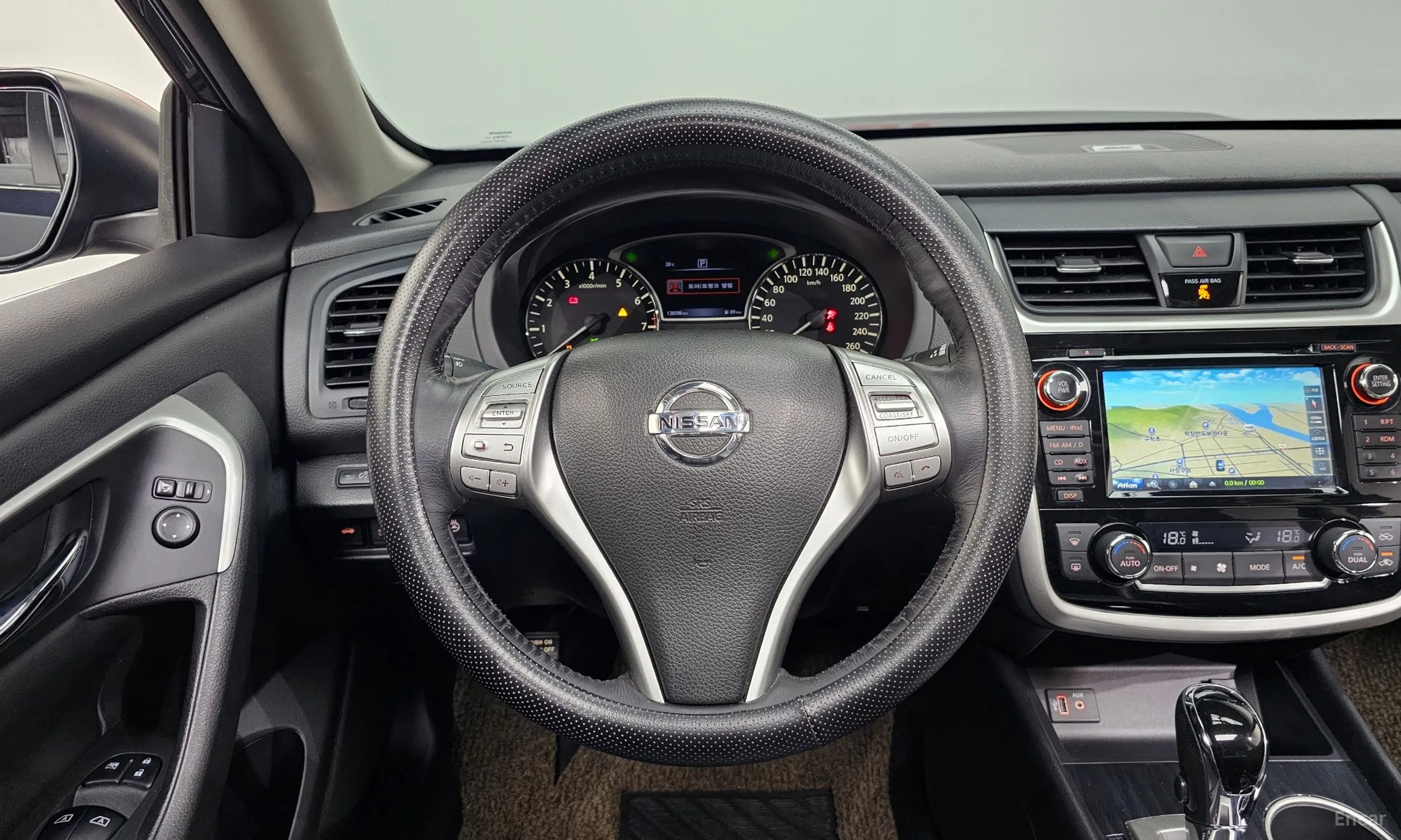 Nissan Altima превью 14