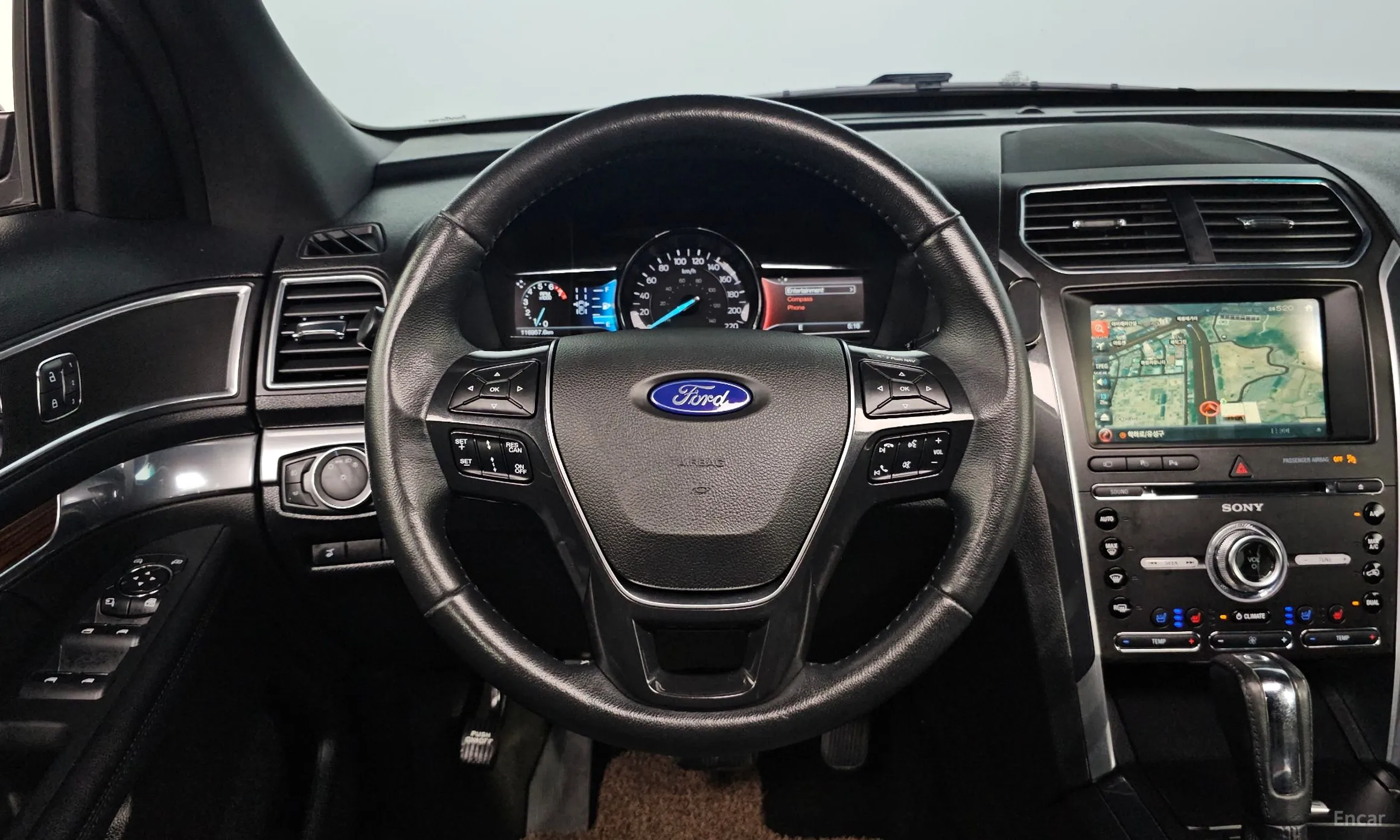Ford Explorer превью 14
