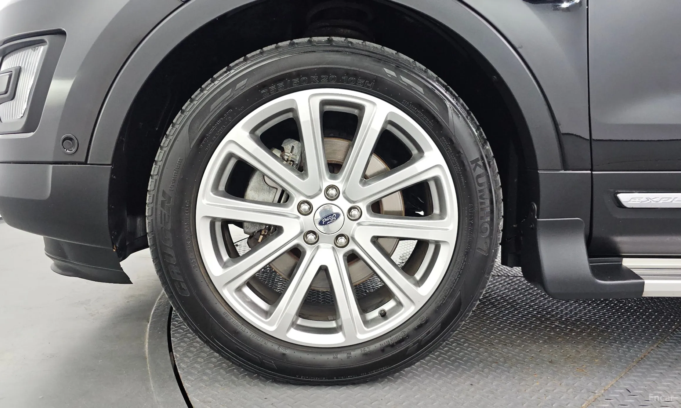 Ford Explorer превью 5