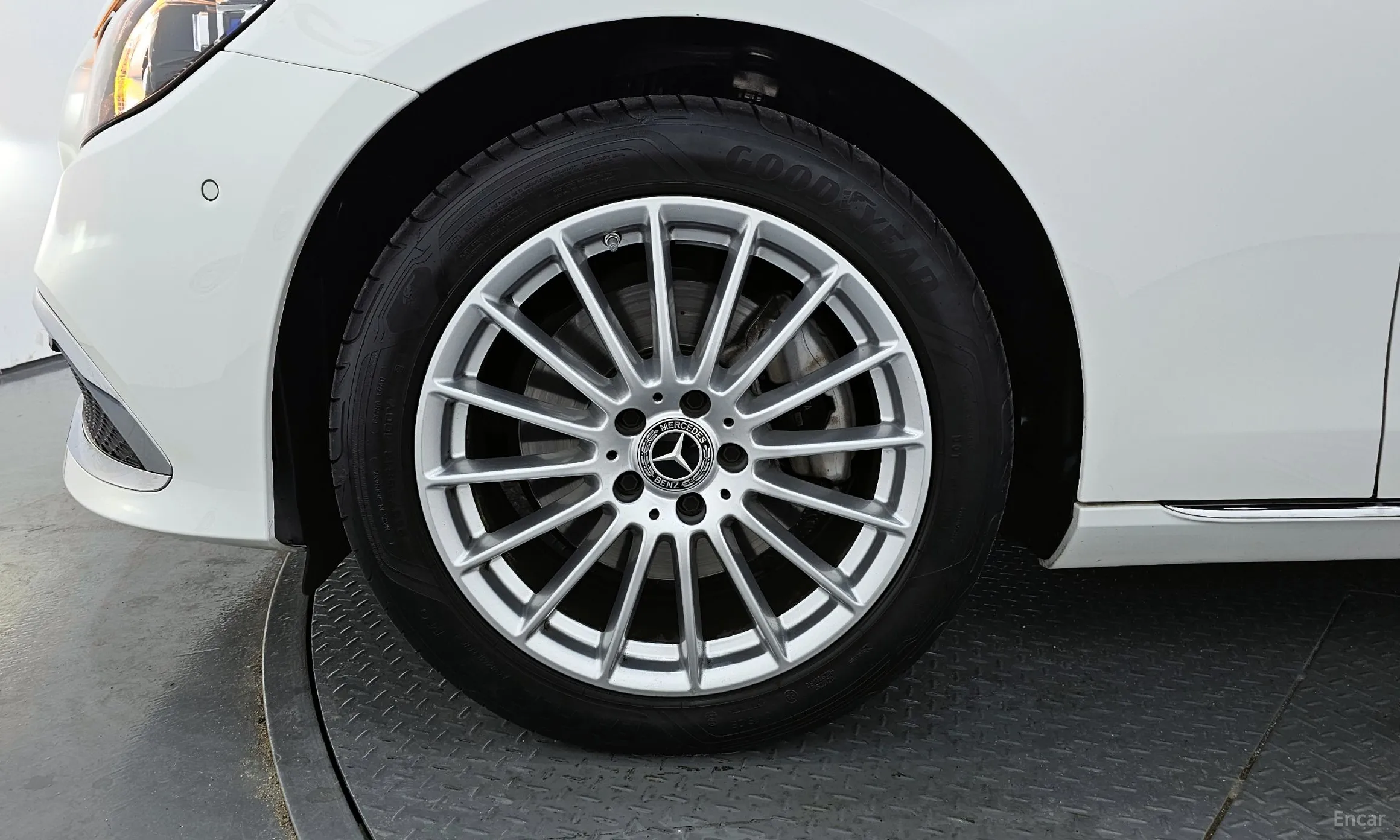 Mercedes Benz E-Class W213 превью 5