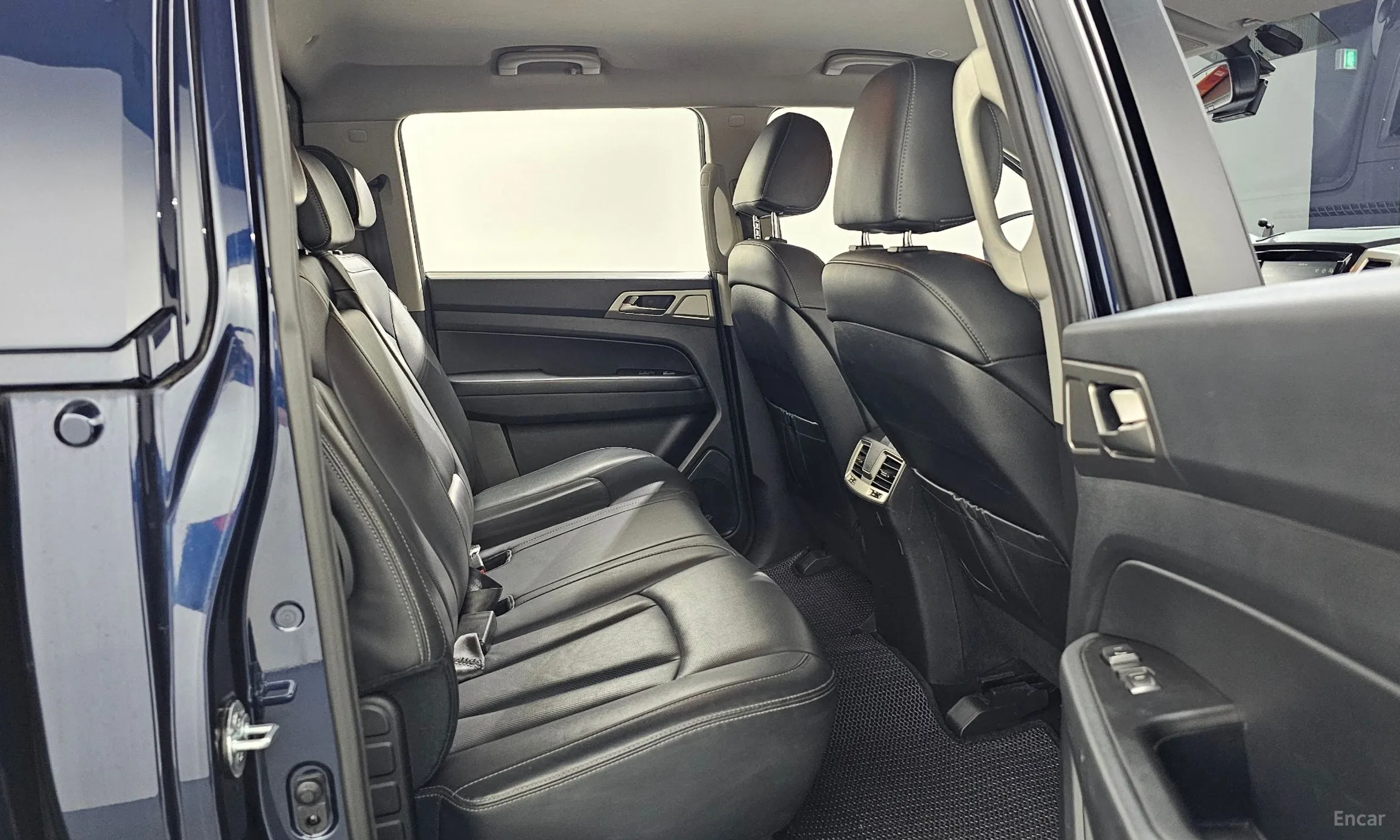 KG Mobility (SsangYong) Rexton Sports превью 12