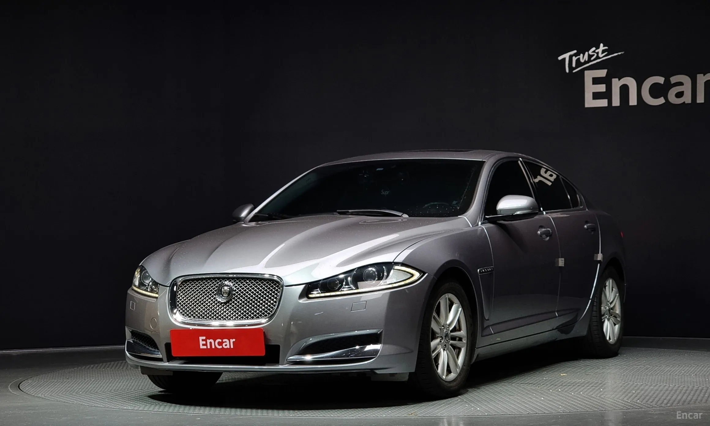Jaguar New XF