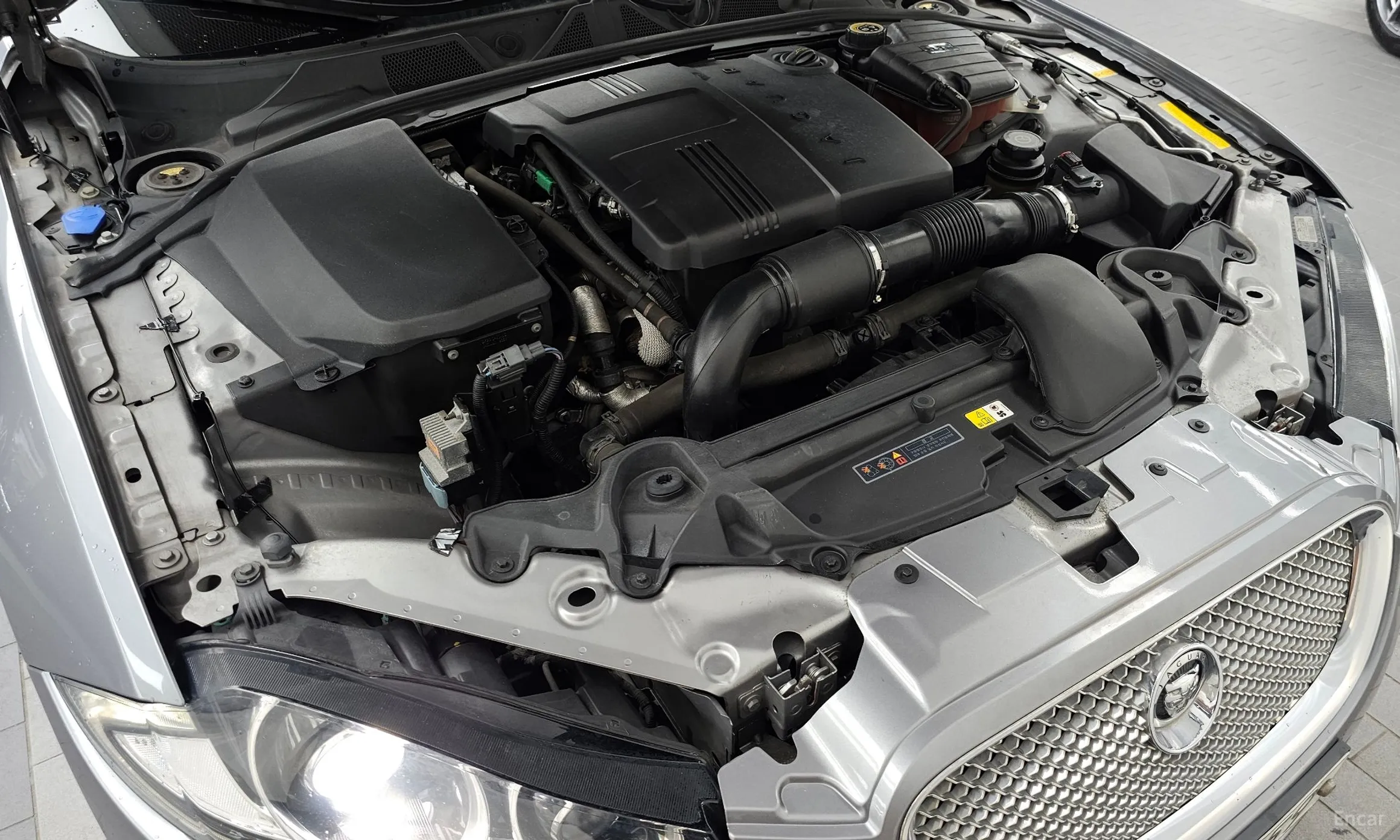Jaguar New XF превью 6