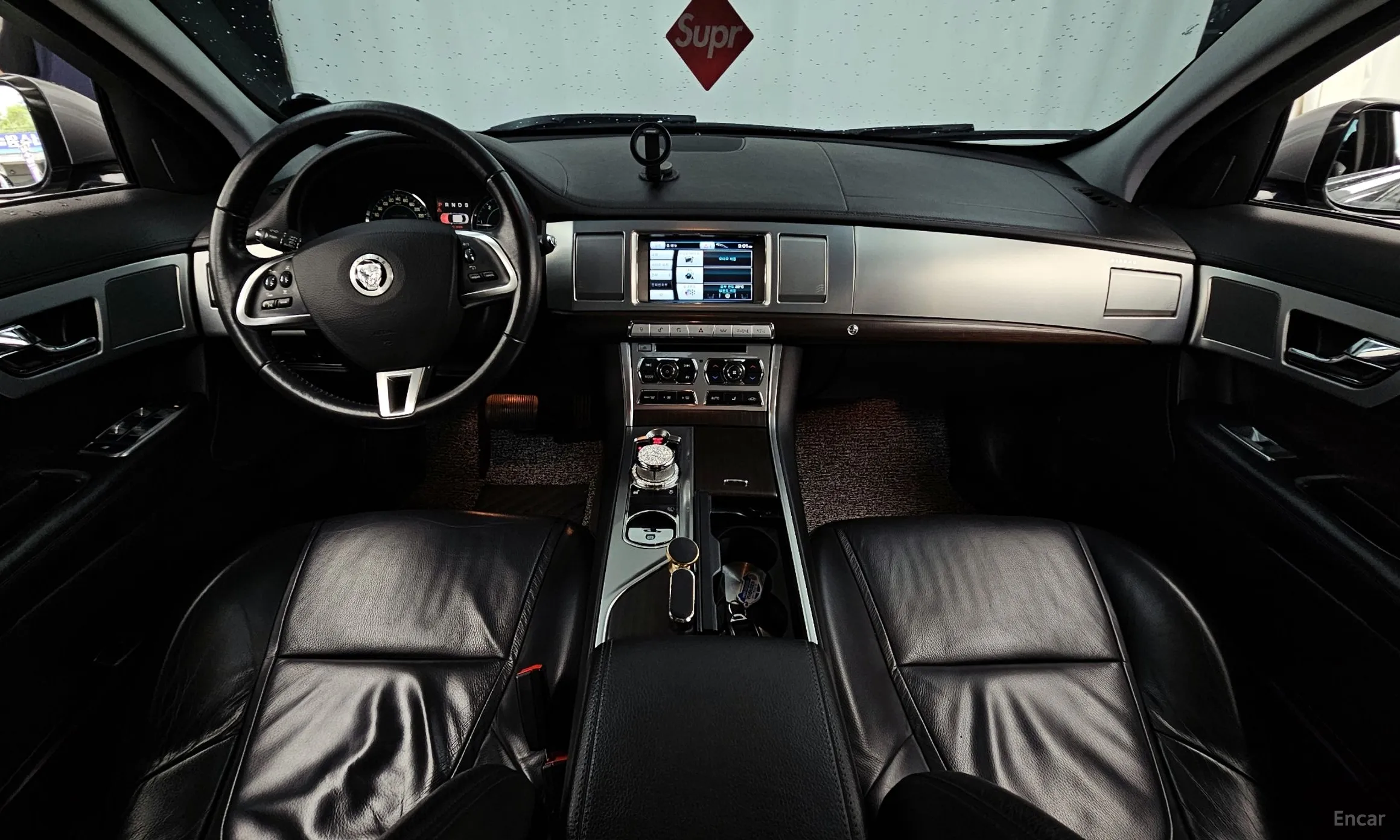 Jaguar New XF превью 7