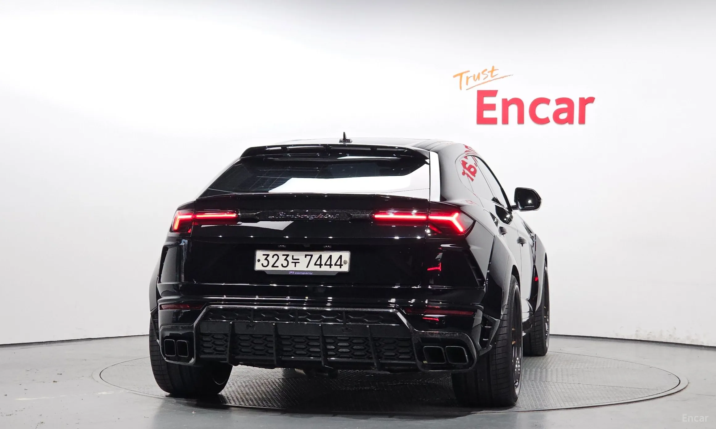 Lamborghini Urus превью 4