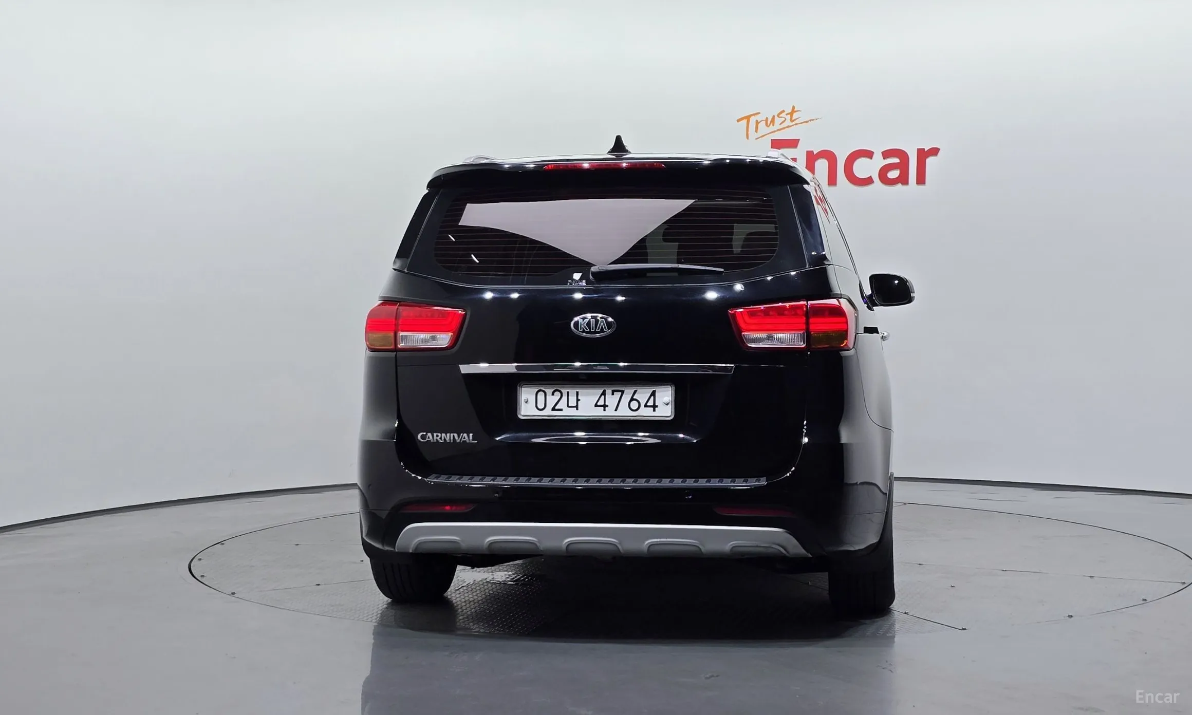 Kia Carnival превью 4