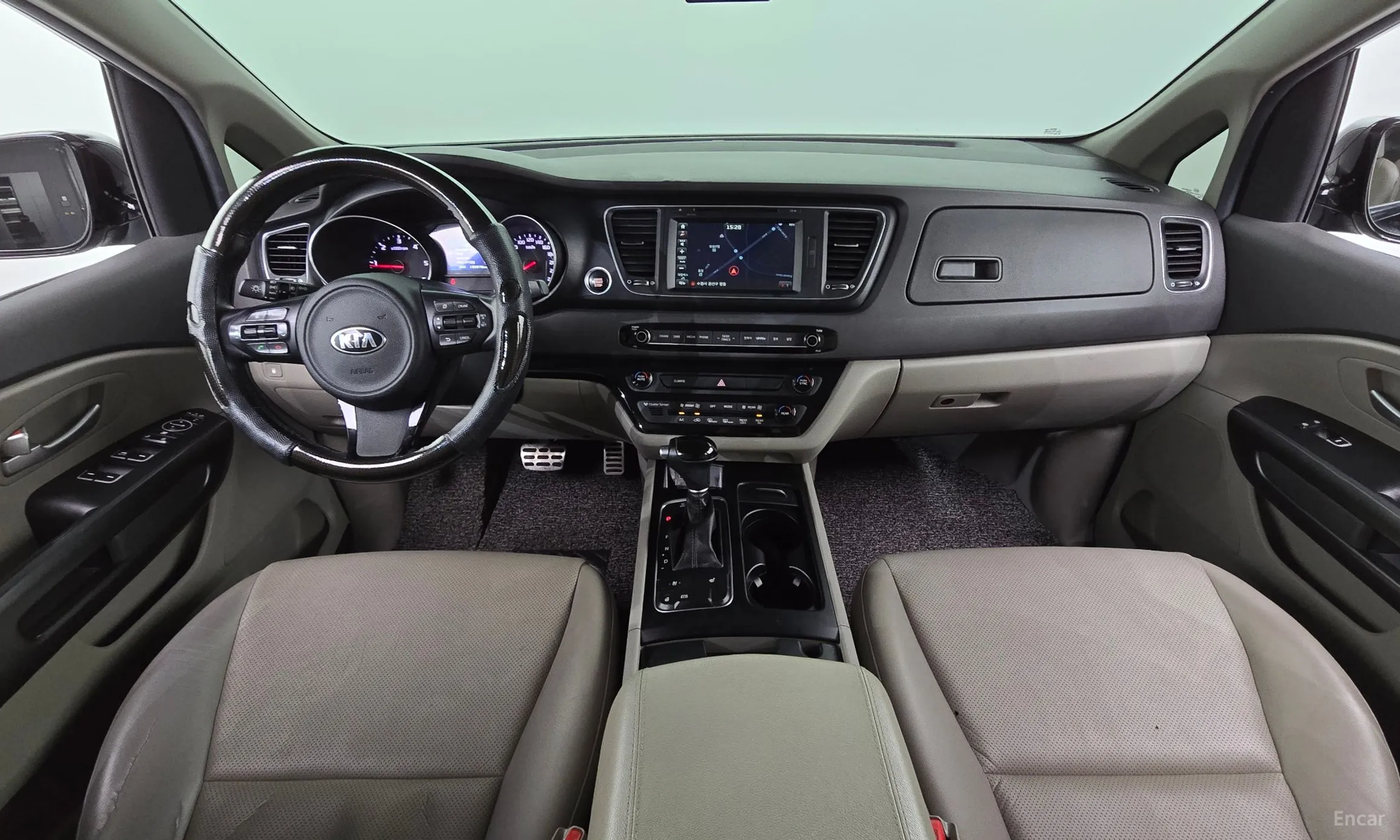 Kia Carnival превью 7