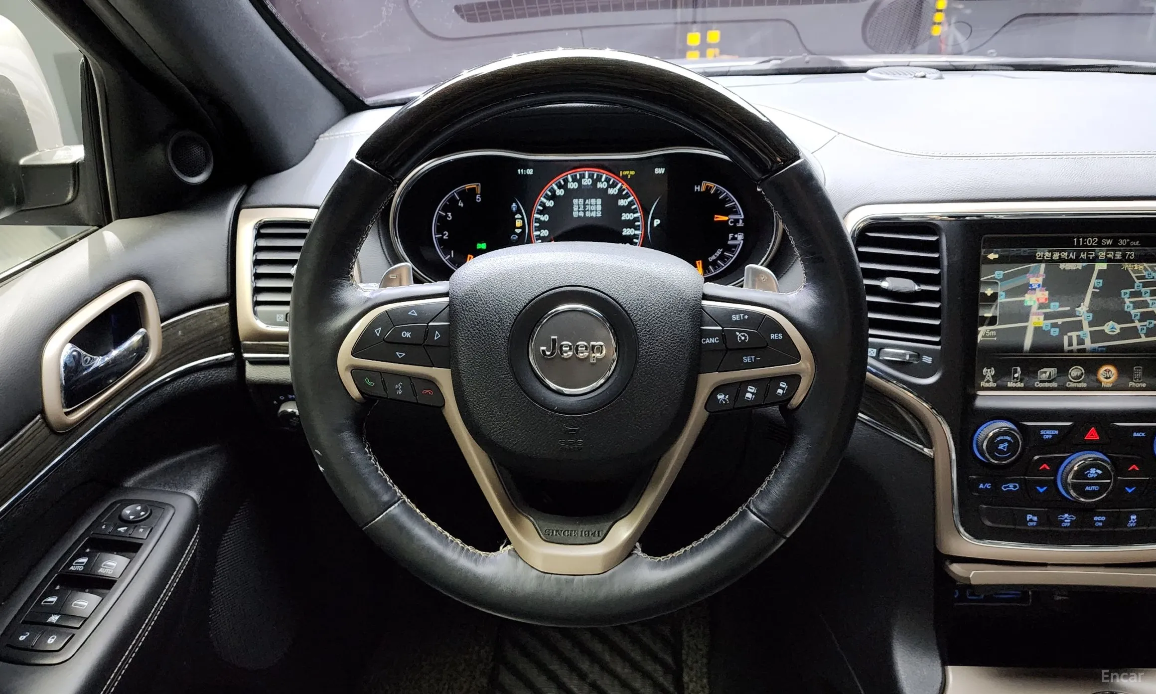 Jeep Grand Cherokee превью 13