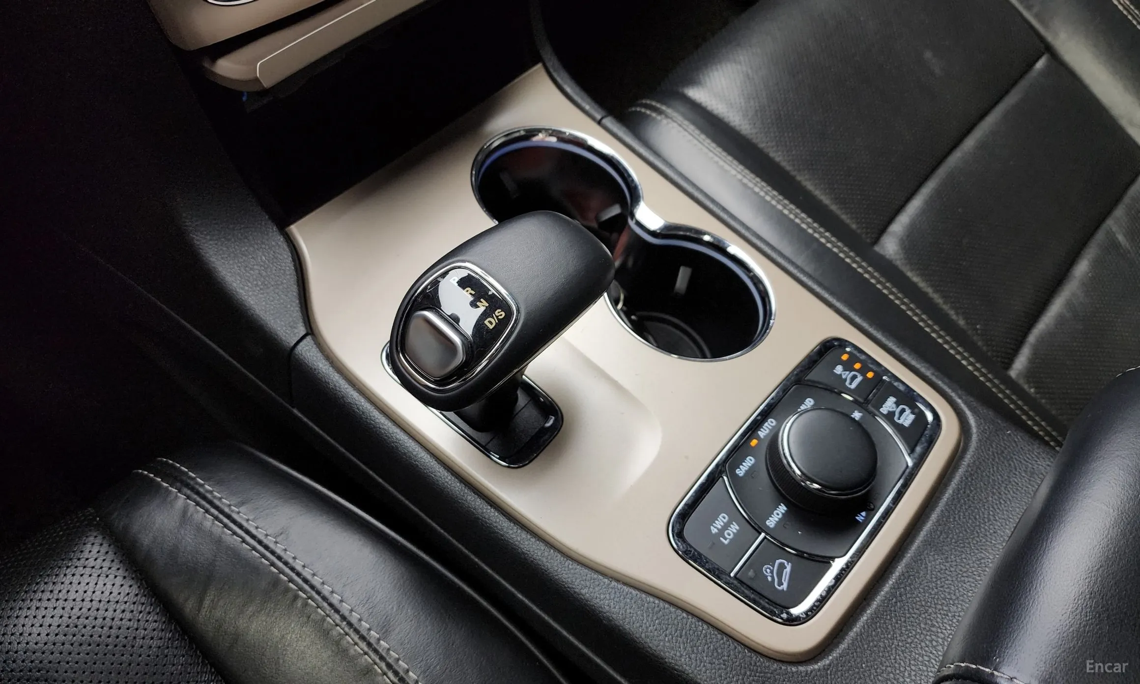 Jeep Grand Cherokee превью 9