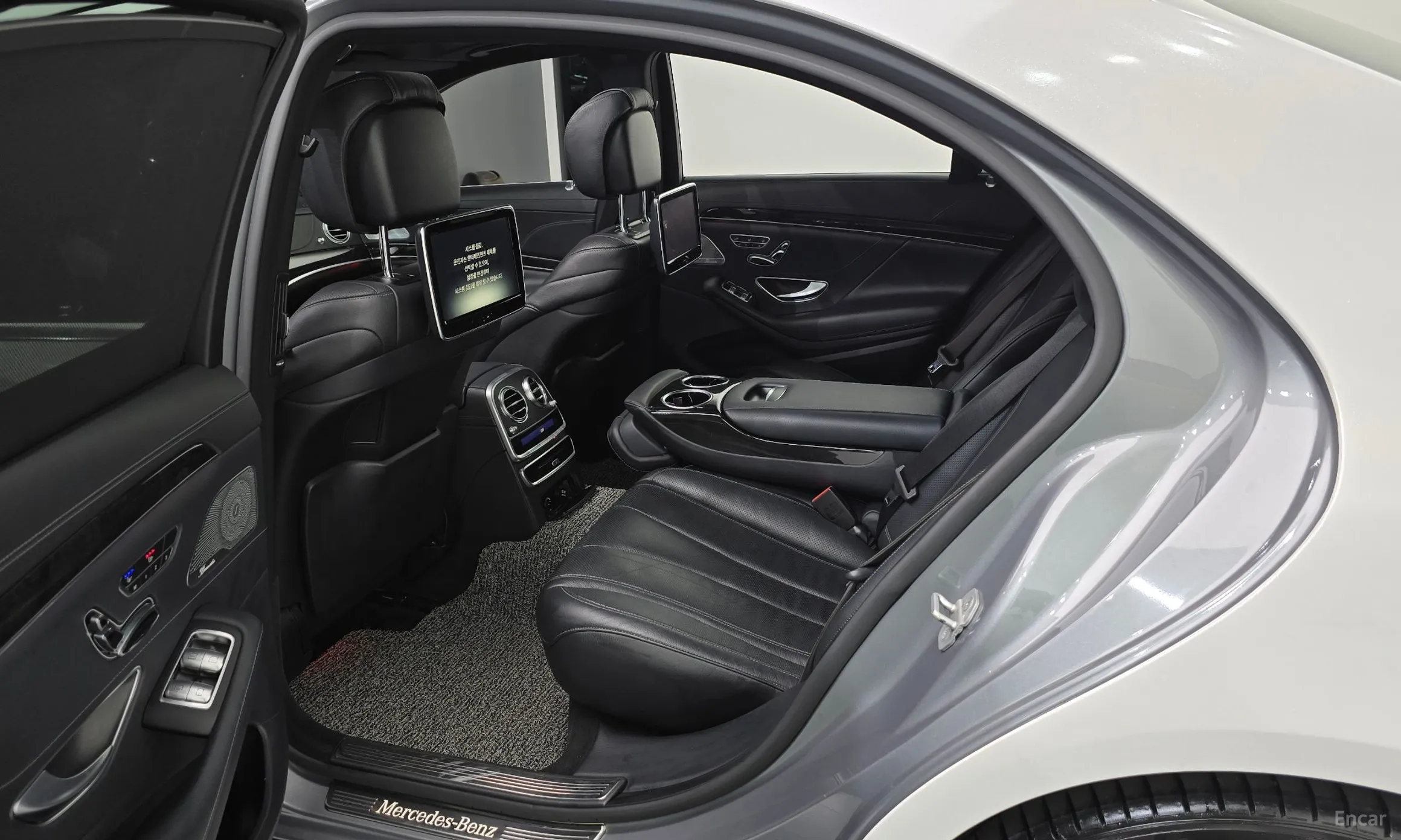Mercedes Benz S-Class W222 превью 11