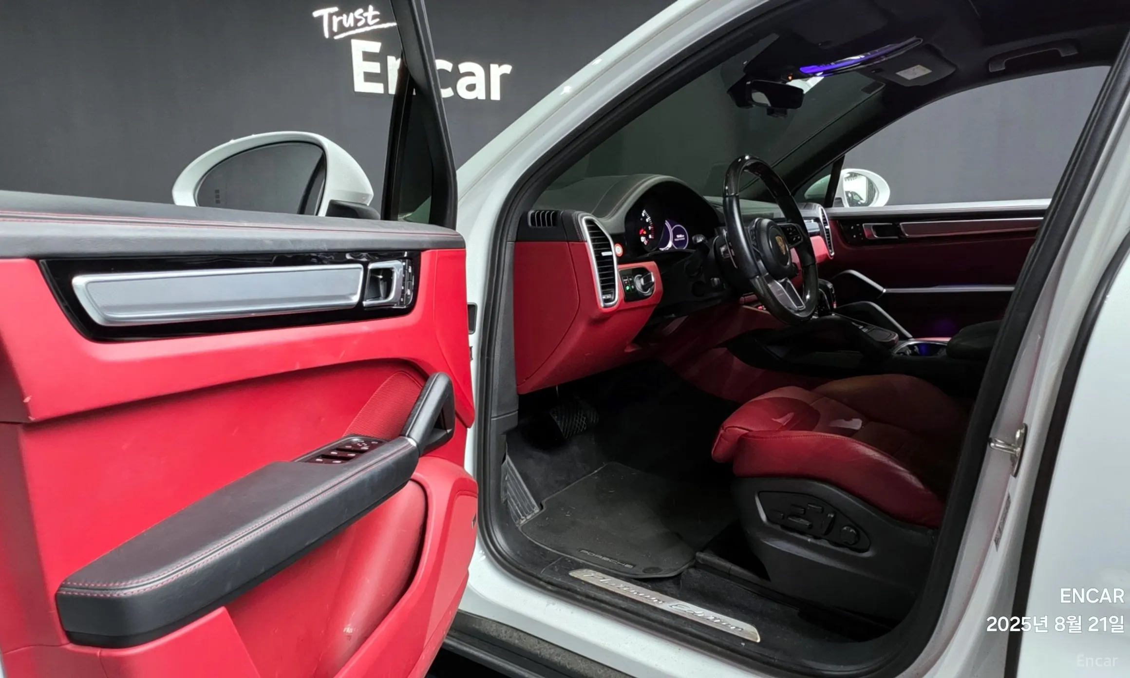 Porsche Cayenne (PO536) превью 10