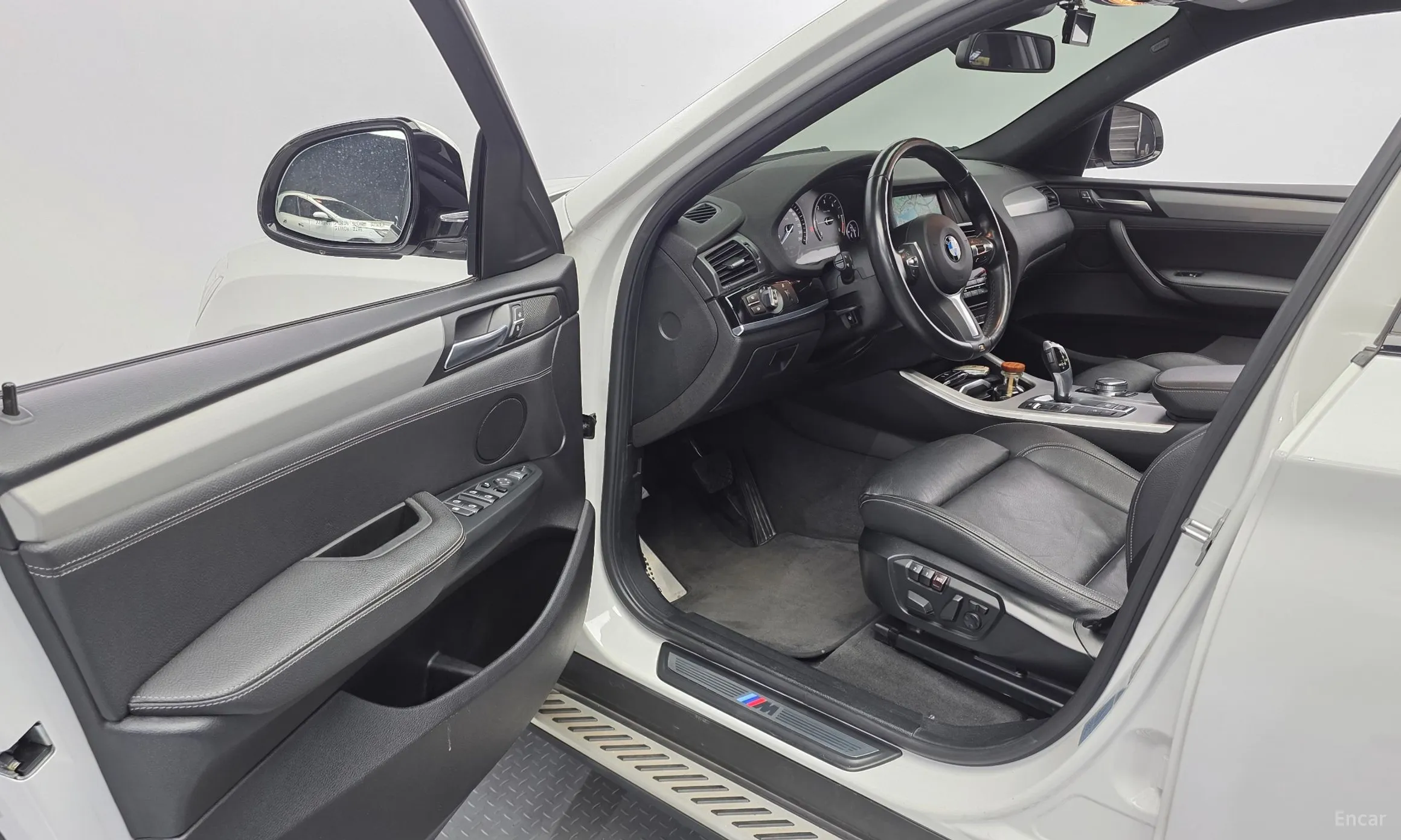 BMW X4 (F26) превью 11