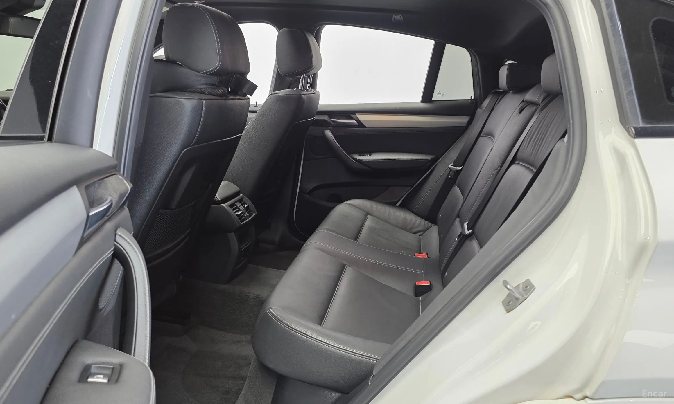 BMW X4 (F26) превью 12