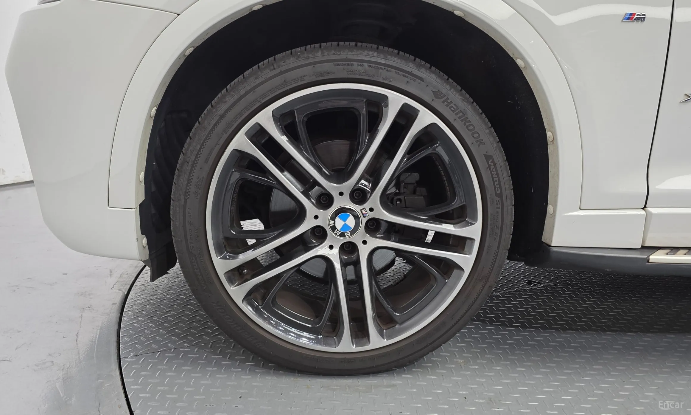 BMW X4 (F26) превью 5