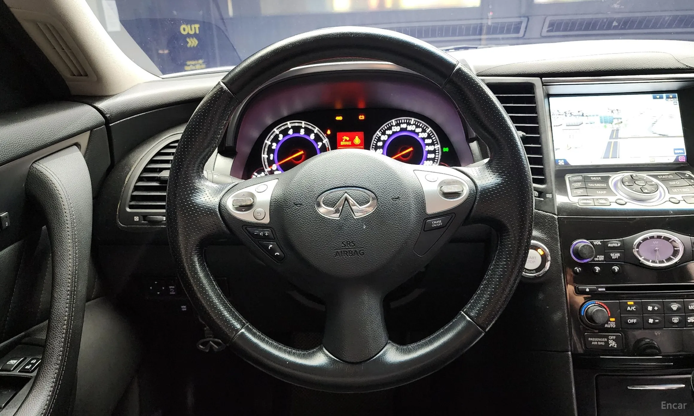 Infiniti FX35 превью 13