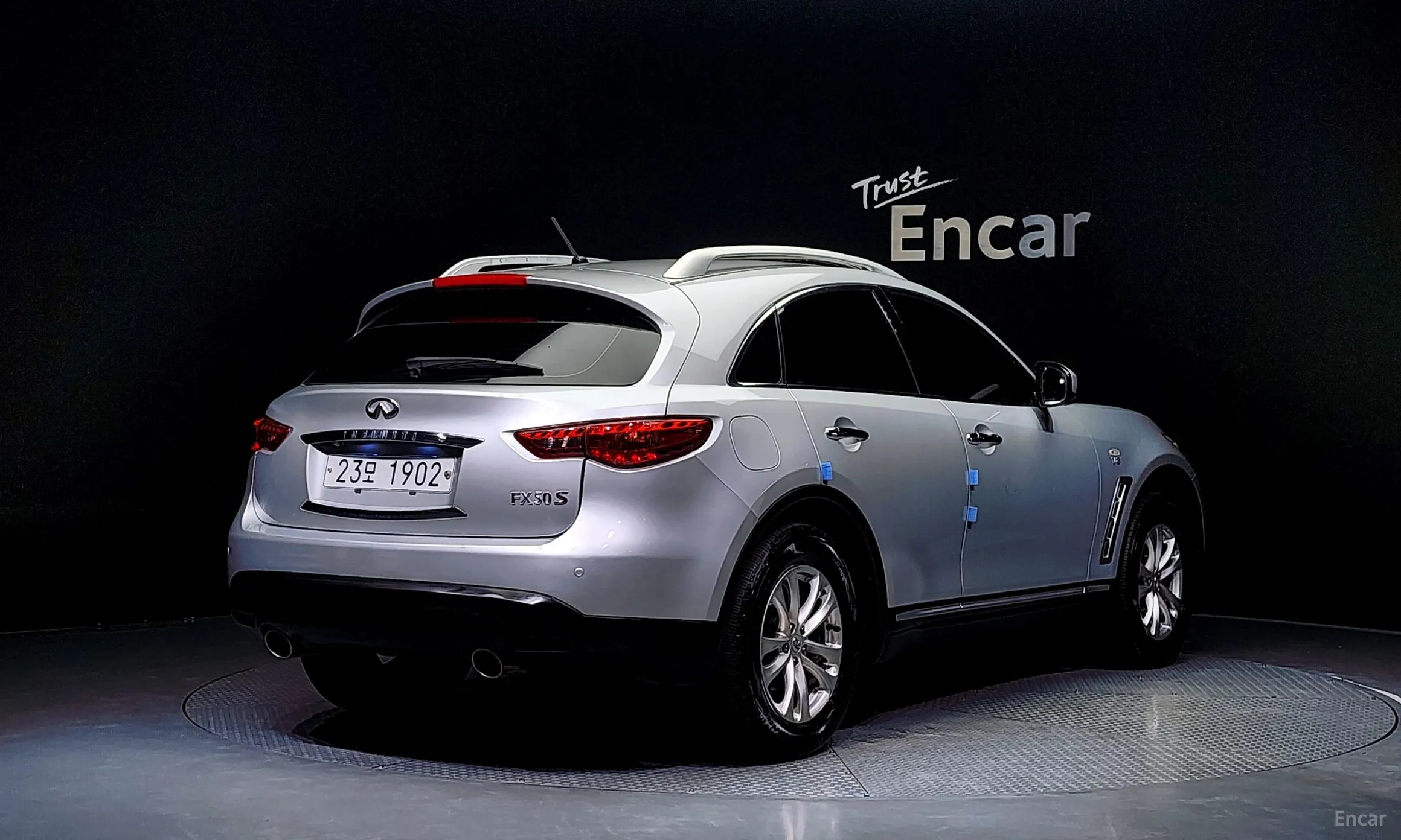 Infiniti FX35